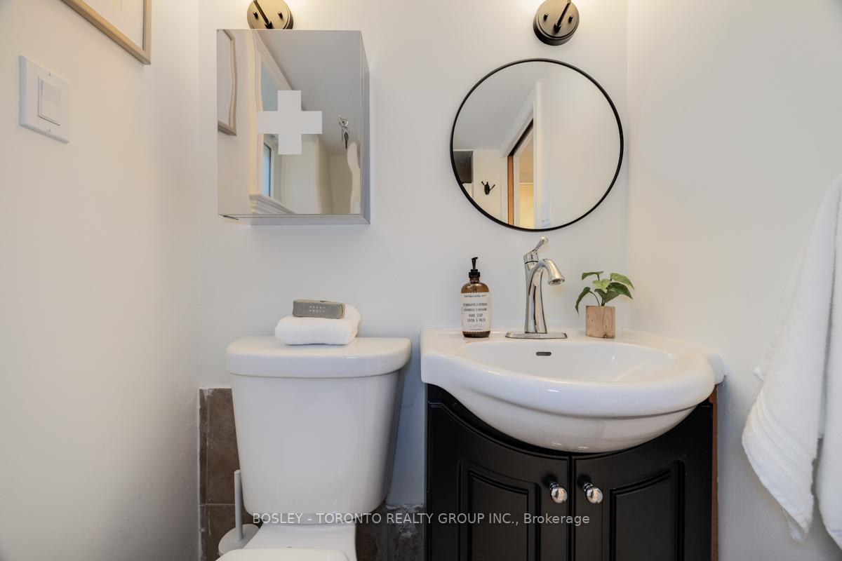 Photo 37 of 7 Crestland Avenue, Toronto, Danforth Village-East York — HOMEH