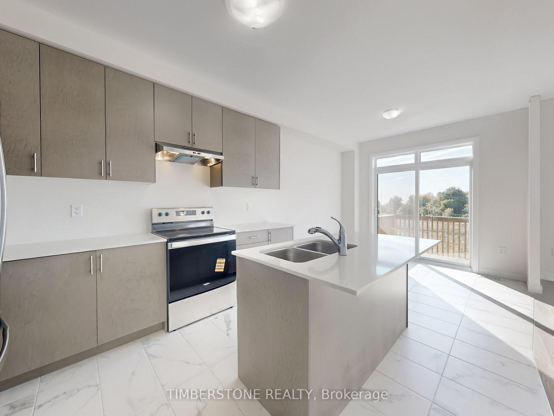 Photo 6 of 1119 Zircon Manor, Pickering, Rural Pickering — HOMEH