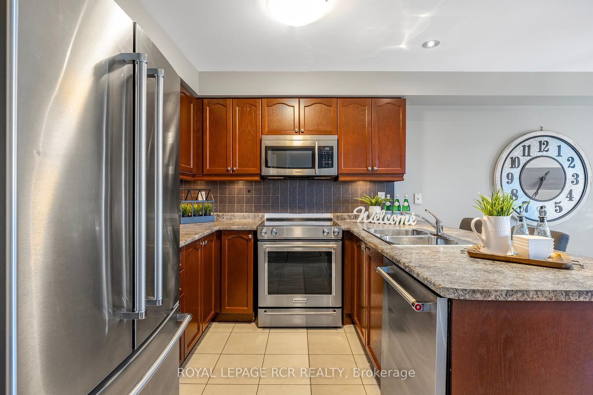 Photo 12 of 171 Swindells Street, Clarington, Bowmanville — HOMEH
