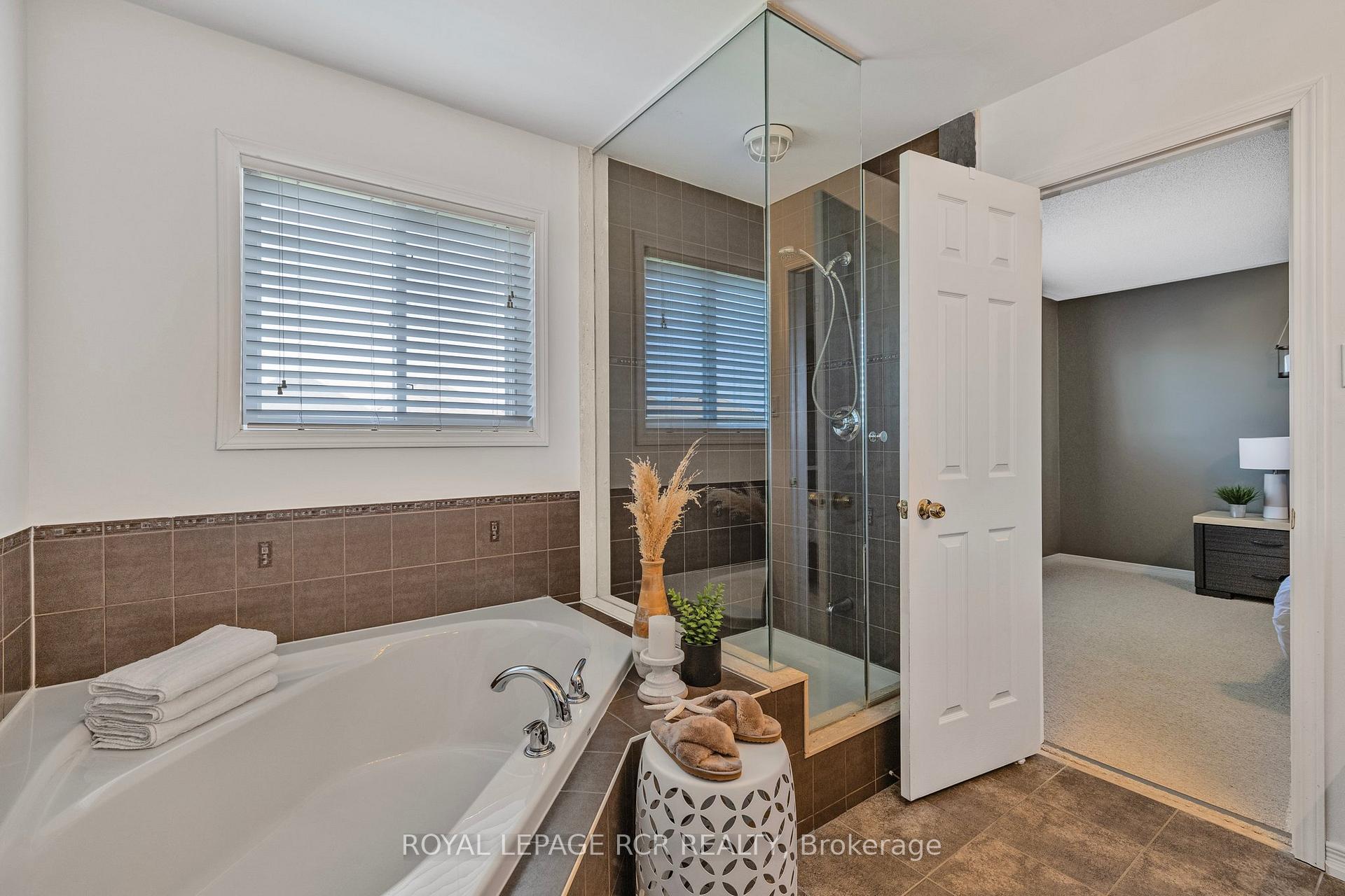 Photo 34 of 171 Swindells Street, Clarington, Bowmanville — HOMEH