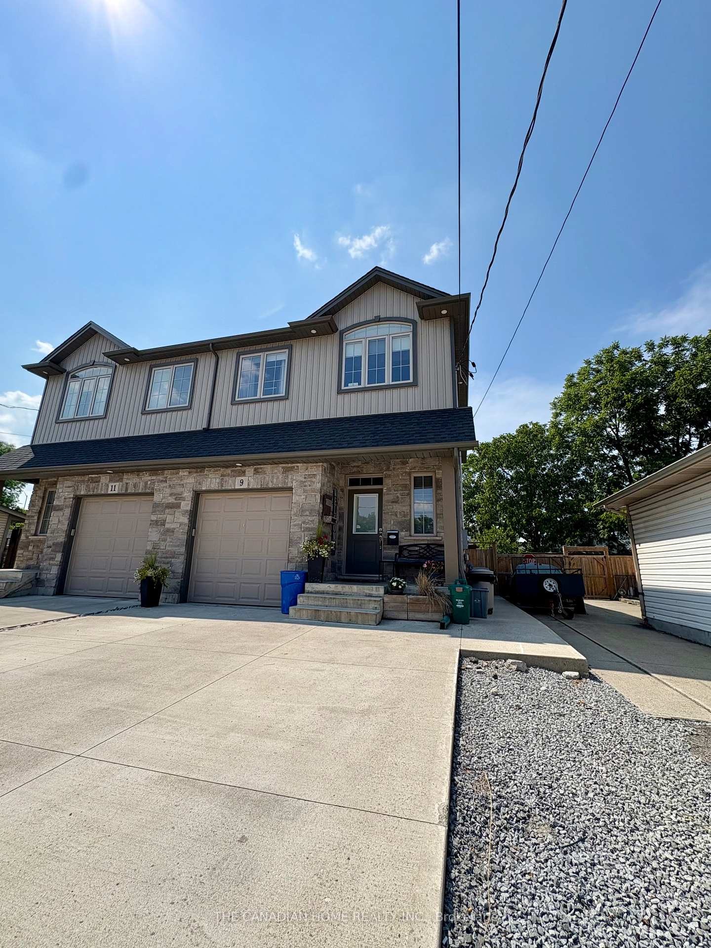 Photo 2 of 9 Patricia Street, Thorold, Thorold Downtown — HOMEH