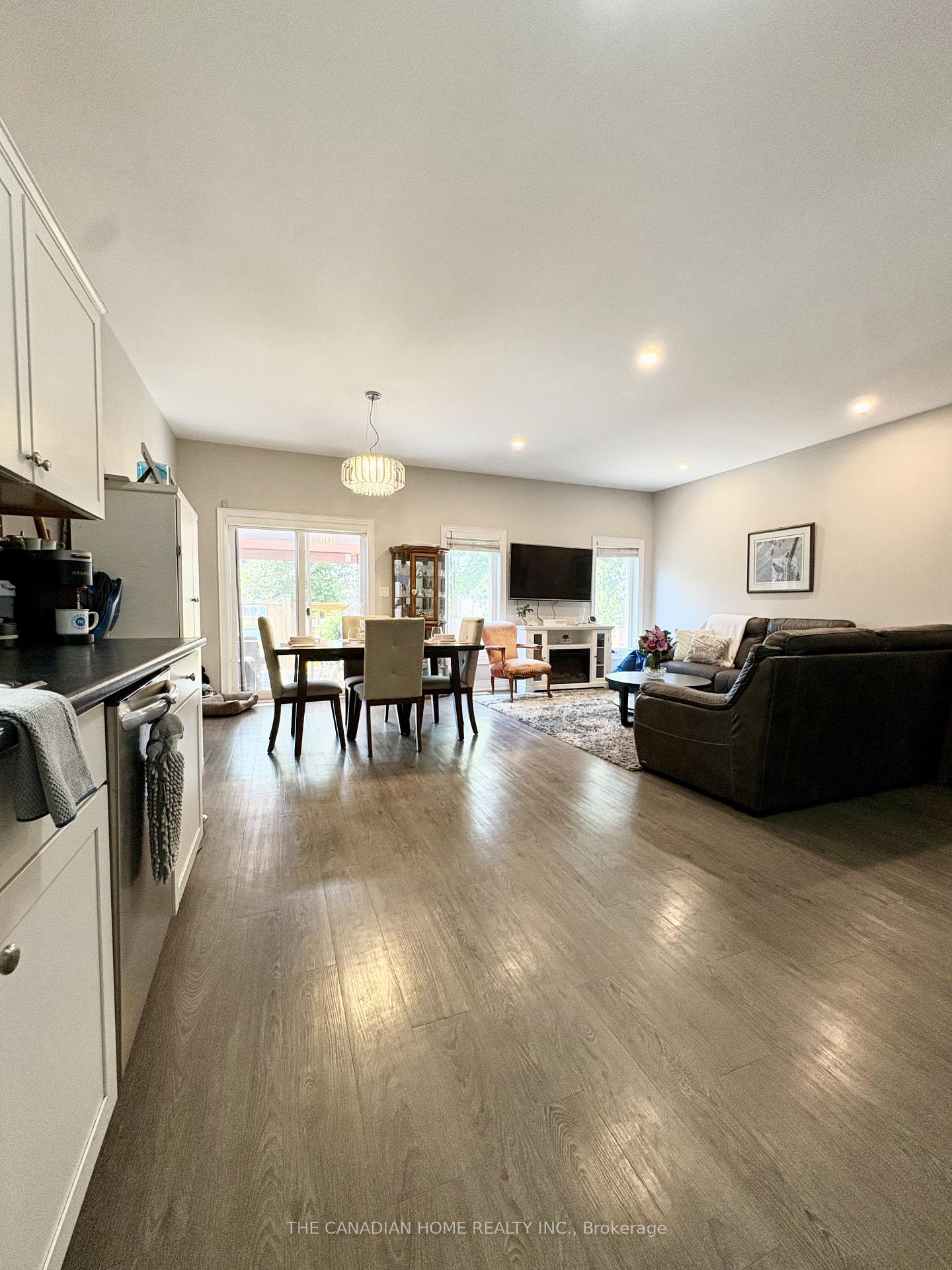 Photo 6 of 9 Patricia Street, Thorold, Thorold Downtown — HOMEH