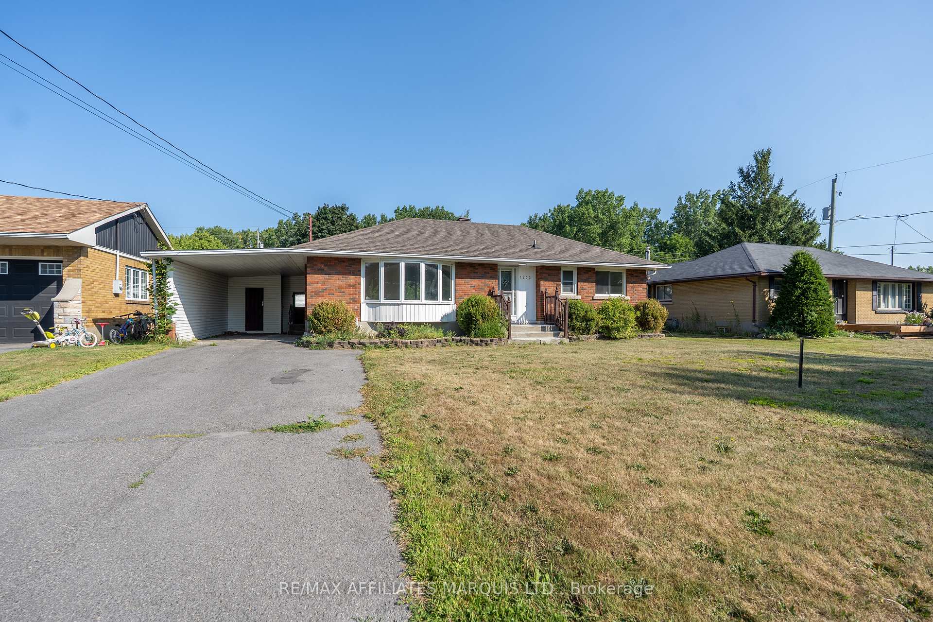 Photo 1 of 1203 Princess Street, Cornwall — HOMEH