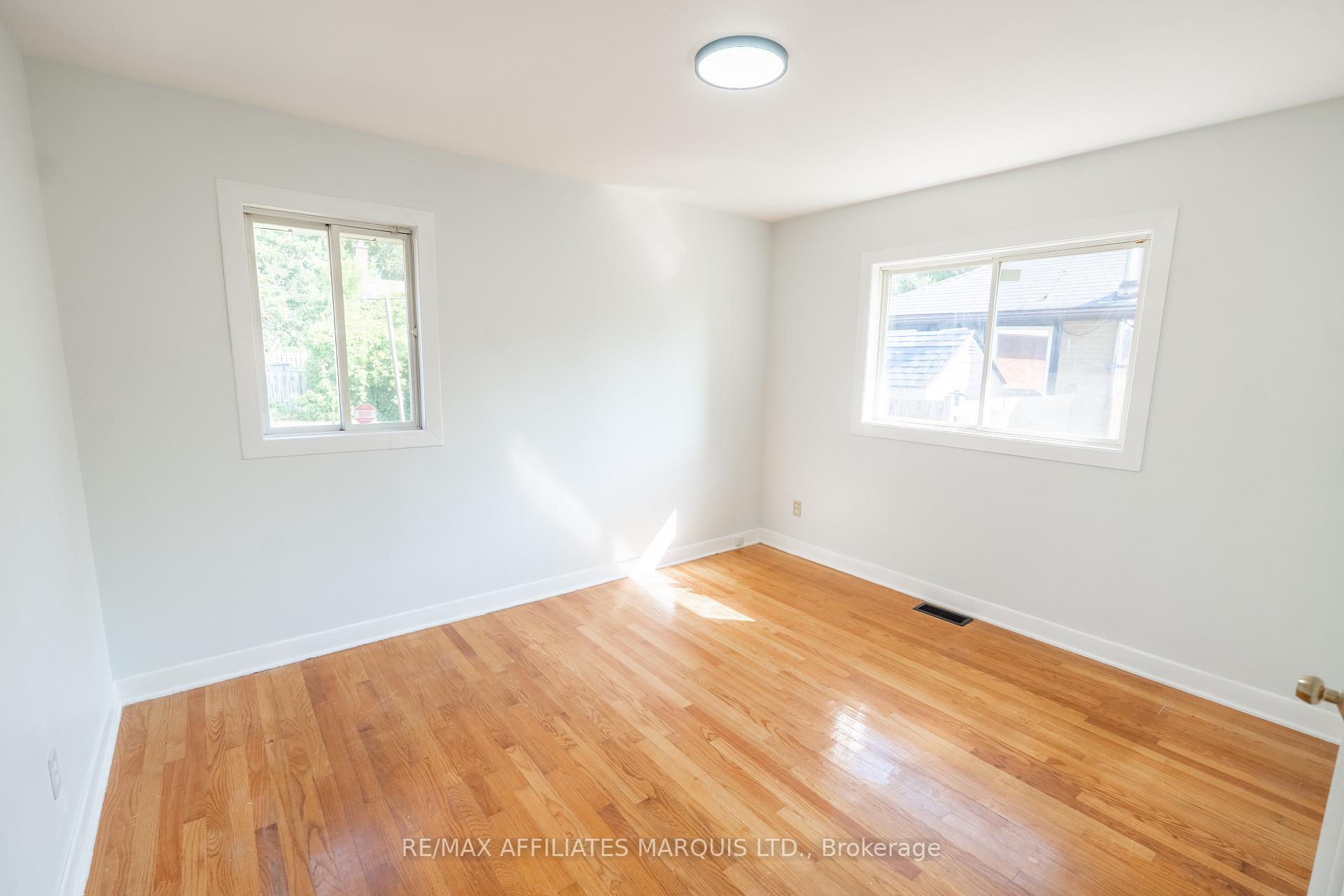 Photo 14 of 1203 Princess Street, Cornwall — HOMEH