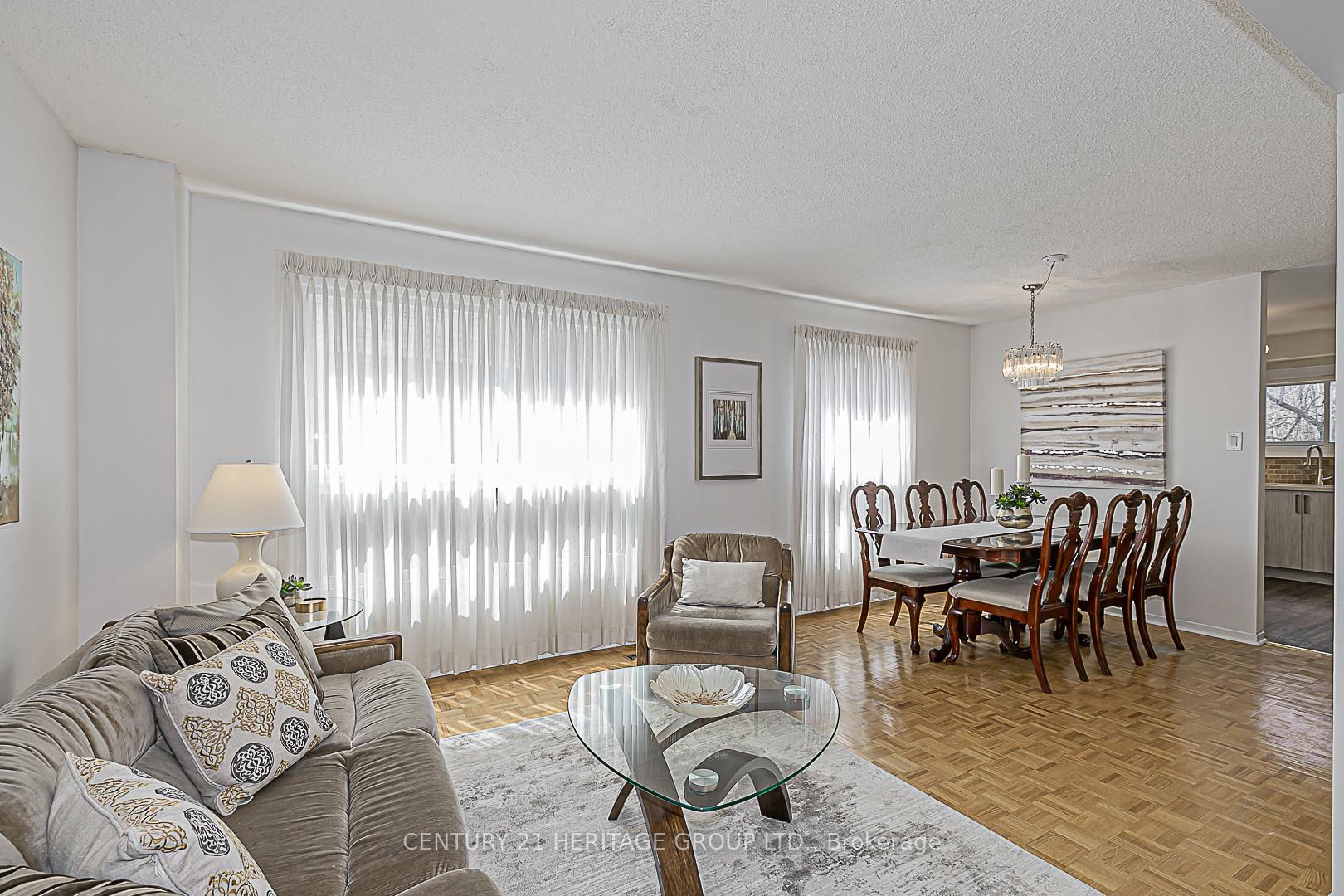 Photo 9 of 72 Seaton Drive, Aurora, Aurora Highlands — HOMEH
