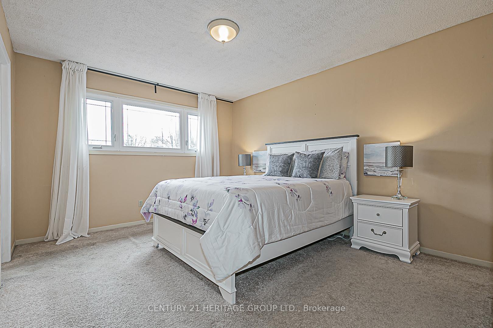 Photo 36 of 72 Seaton Drive, Aurora, Aurora Highlands — HOMEH