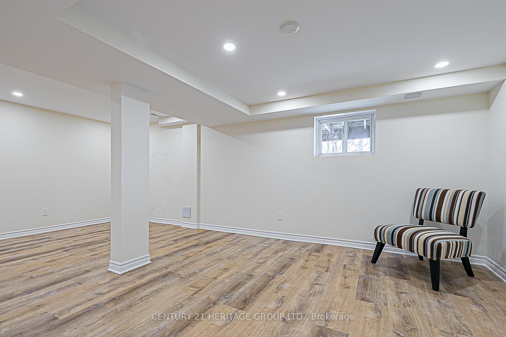 Photo 23 of 72 Seaton Drive, Aurora, Aurora Highlands — HOMEH