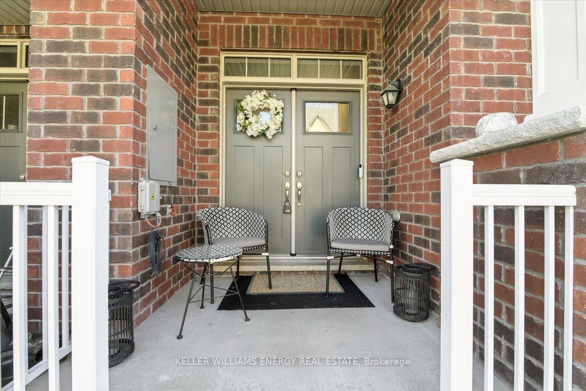 Photo 3 of 6 Marlborough Street, Whitby, Rolling Acres — HOMEH