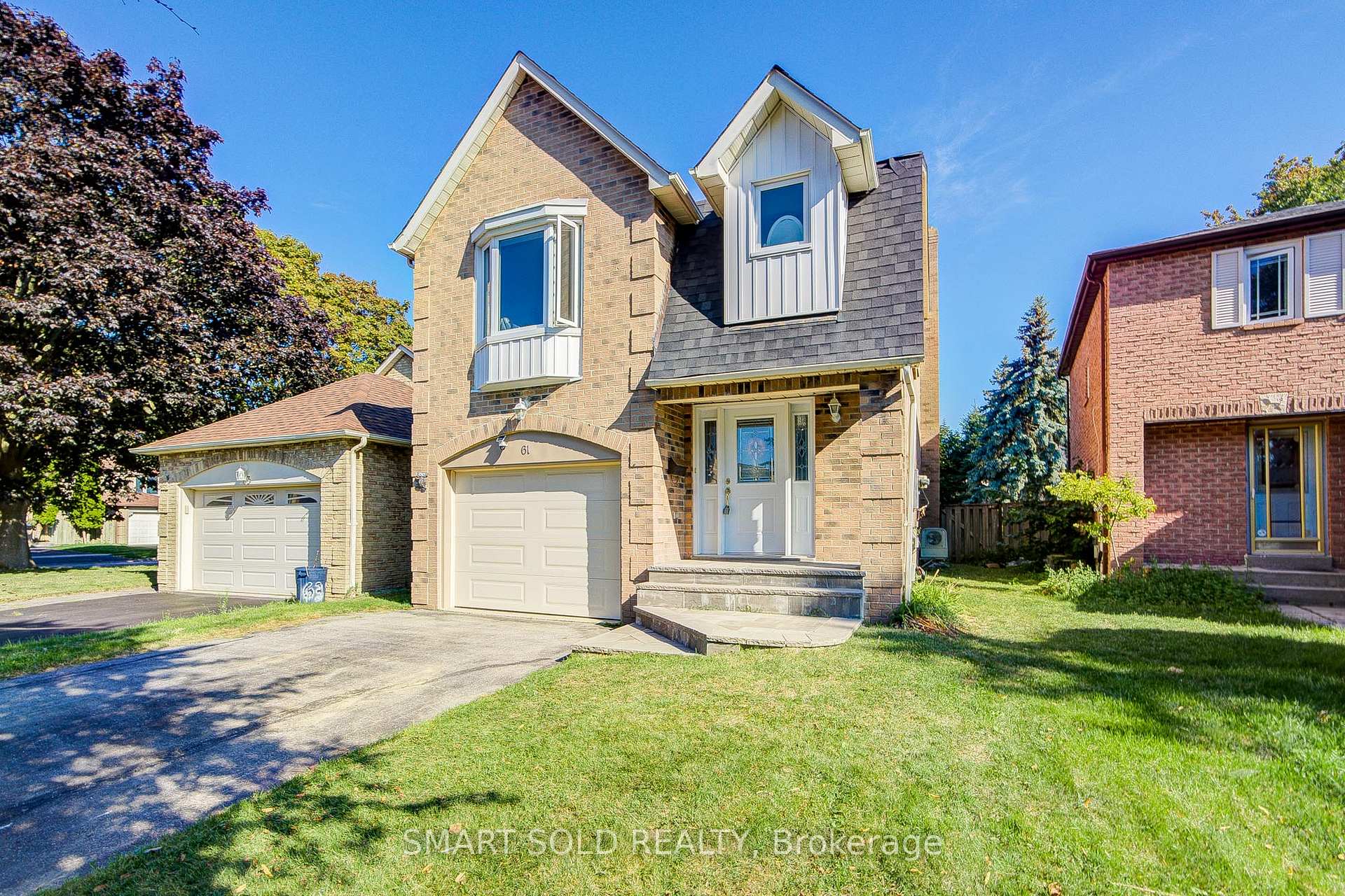 Photo 1 of 61 Stockbridge Crescent, Ajax, Central West — HOMEH
