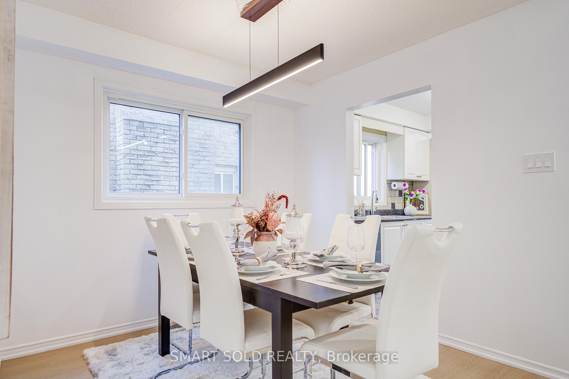 Photo 5 of 61 Stockbridge Crescent, Ajax, Central West — HOMEH