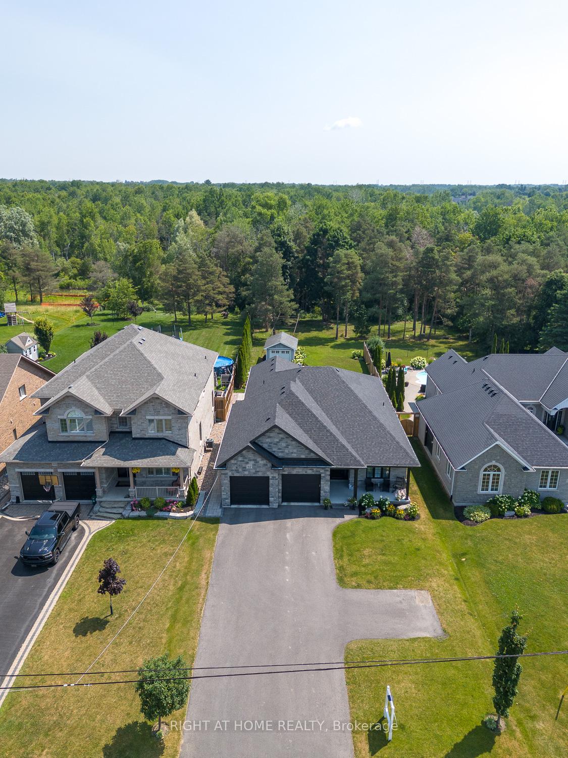 Photo 1 of 3307 Trulls Road, Clarington, Courtice — HOMEH