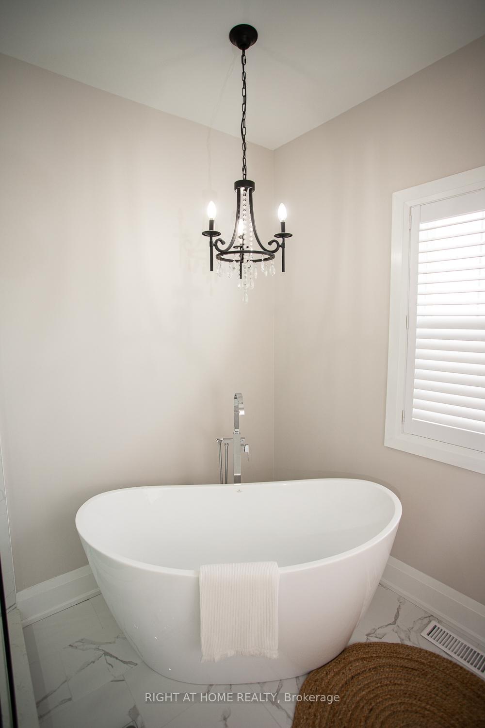 Photo 24 of 3307 Trulls Road, Clarington, Courtice — HOMEH
