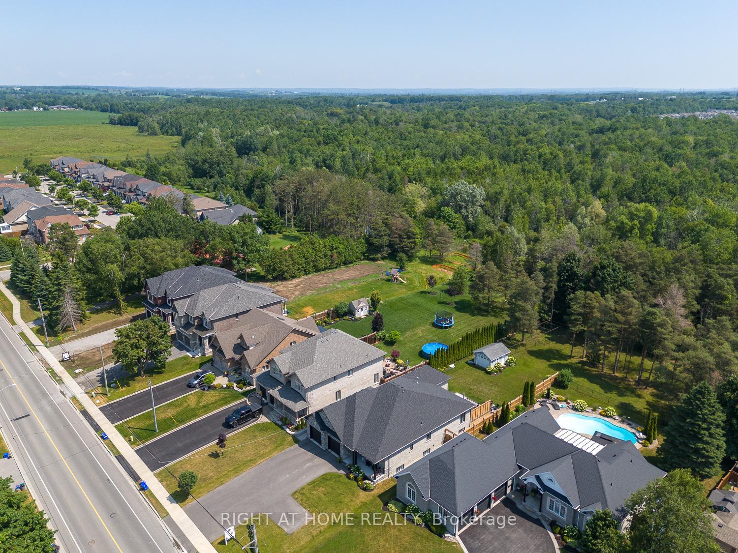 Photo 39 of 3307 Trulls Road, Clarington, Courtice — HOMEH