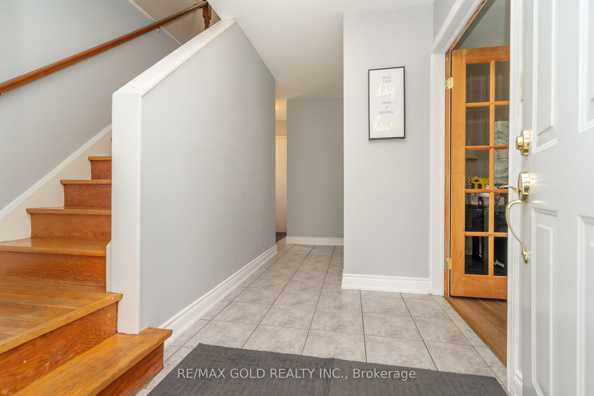 Photo 31 of 12 Dunblaine Crescent, Brampton, Southgate — HOMEH