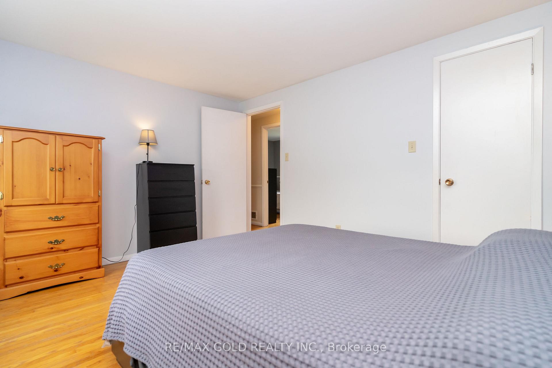 Photo 22 of 12 Dunblaine Crescent, Brampton, Southgate — HOMEH