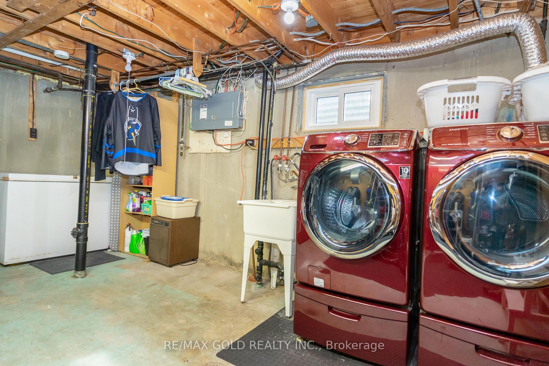 Photo 40 of 12 Dunblaine Crescent, Brampton, Southgate — HOMEH