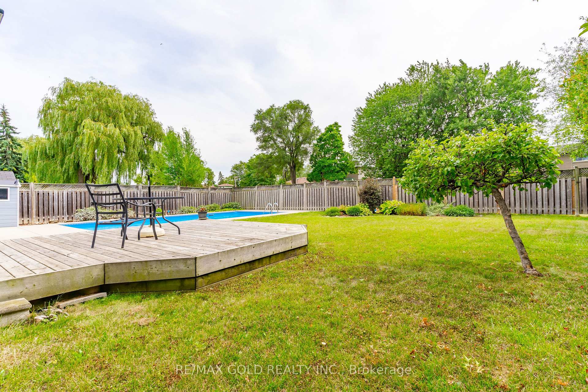 Photo 34 of 12 Dunblaine Crescent, Brampton, Southgate — HOMEH