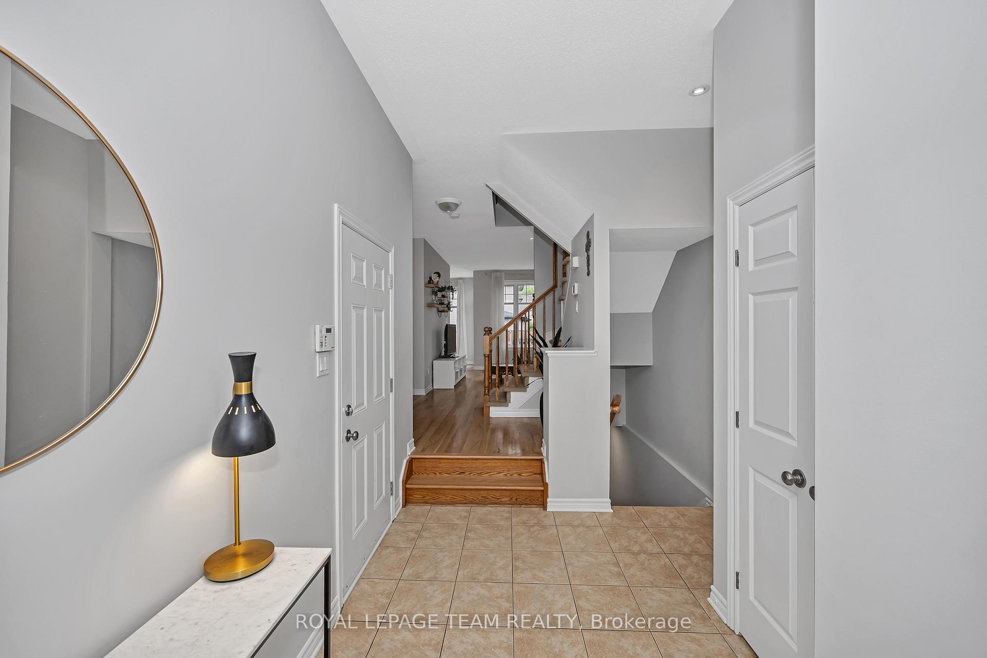 Photo 4 of 91 Whetstone Crescent, Ottawa, Barrhaven East — HOMEH