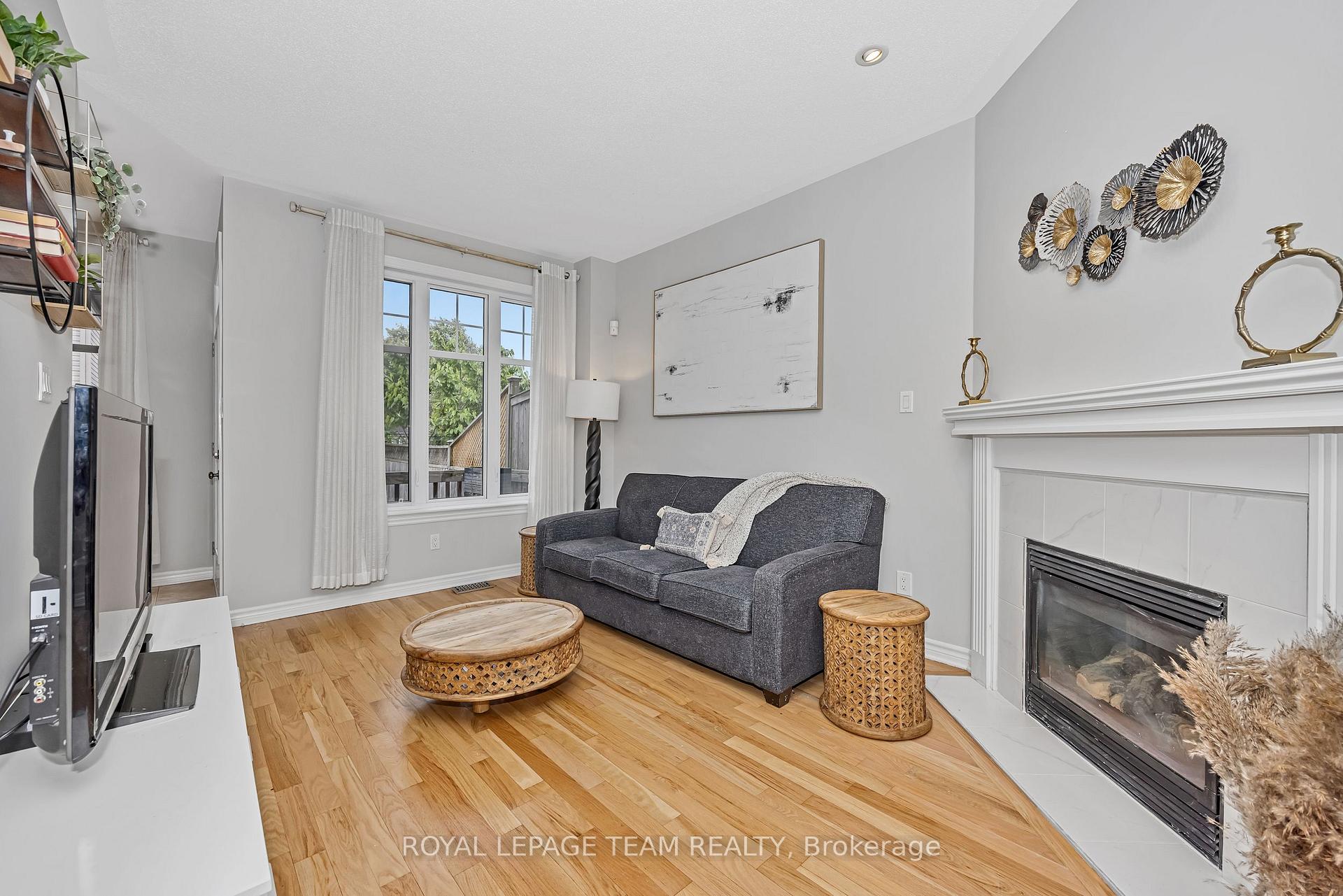 Photo 6 of 91 Whetstone Crescent, Ottawa, Barrhaven East — HOMEH