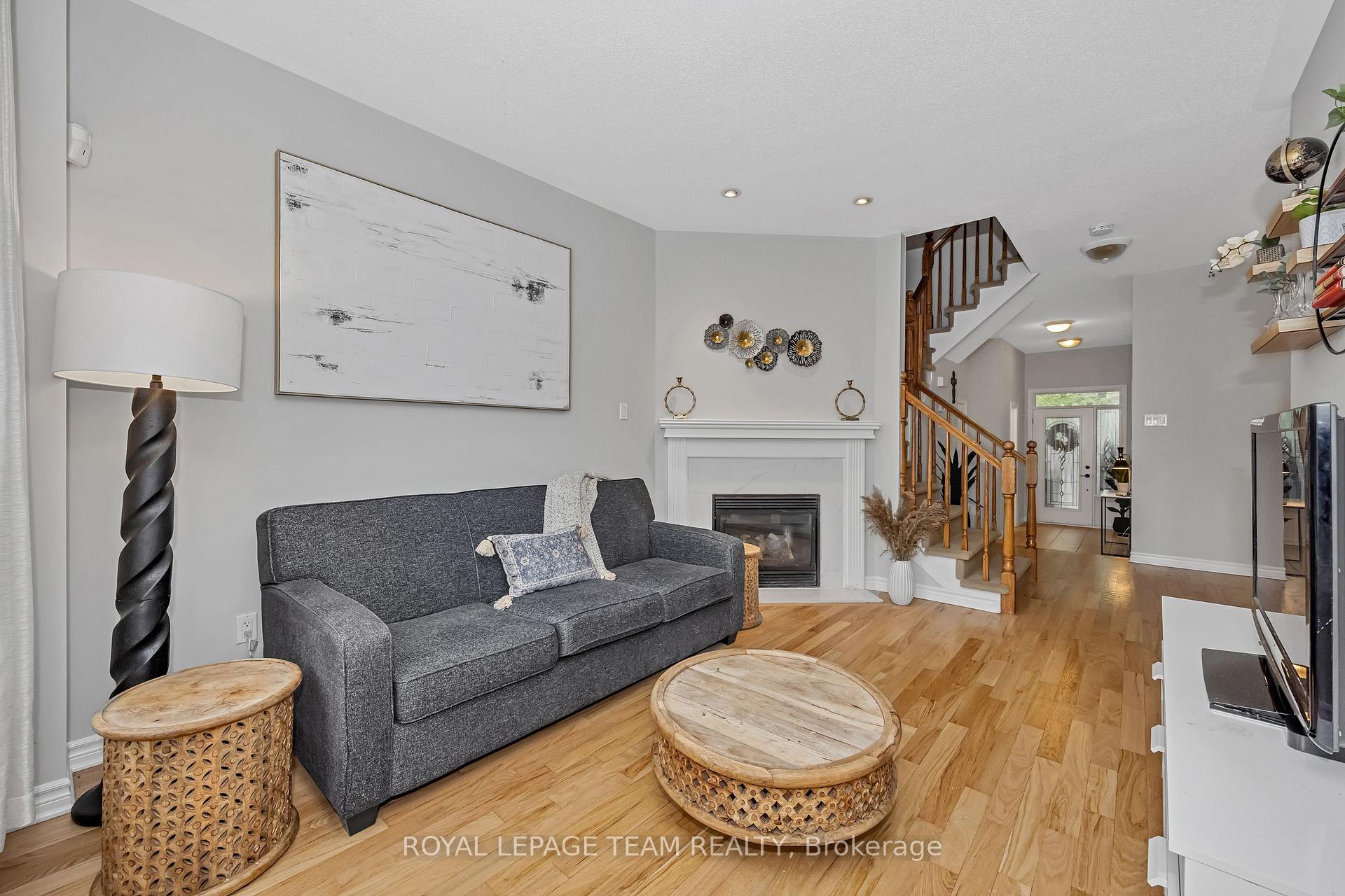 Photo 13 of 91 Whetstone Crescent, Ottawa, Barrhaven East — HOMEH