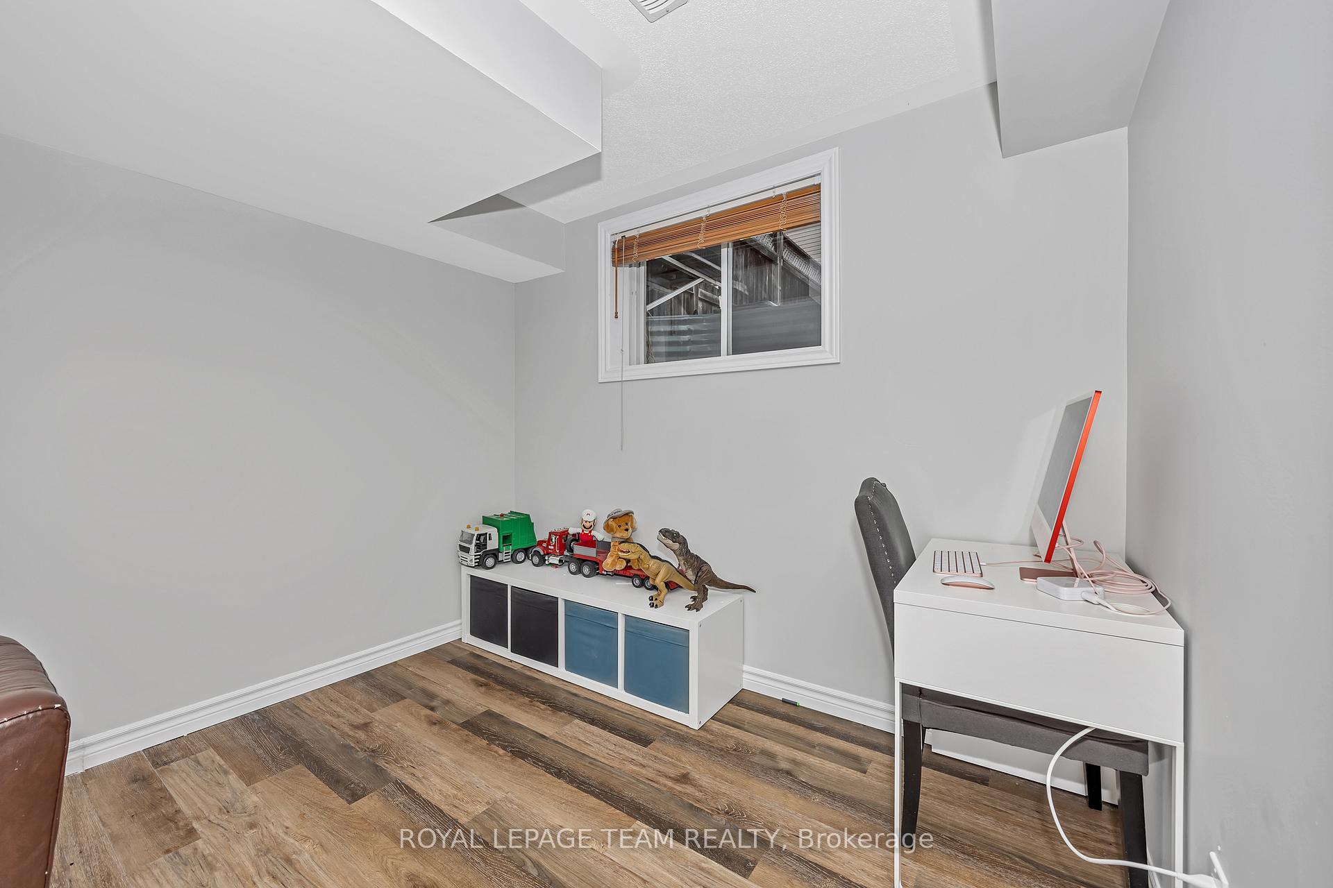 Photo 33 of 91 Whetstone Crescent, Ottawa, Barrhaven East — HOMEH