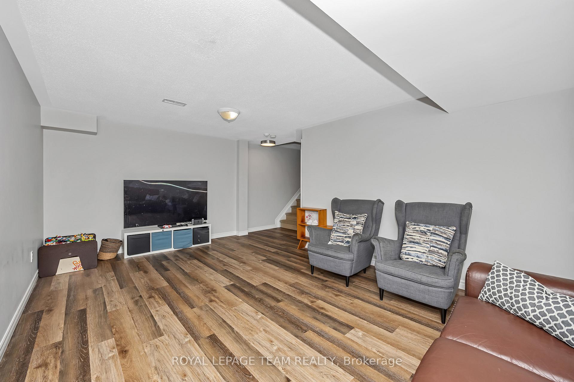 Photo 35 of 91 Whetstone Crescent, Ottawa, Barrhaven East — HOMEH