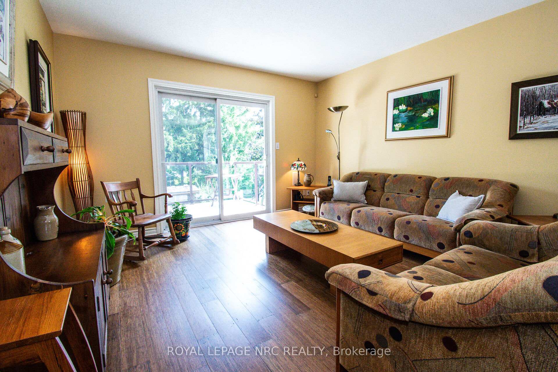 Photo 18 of 11 Kinsman Court, Pelham, Fonthill — HOMEH