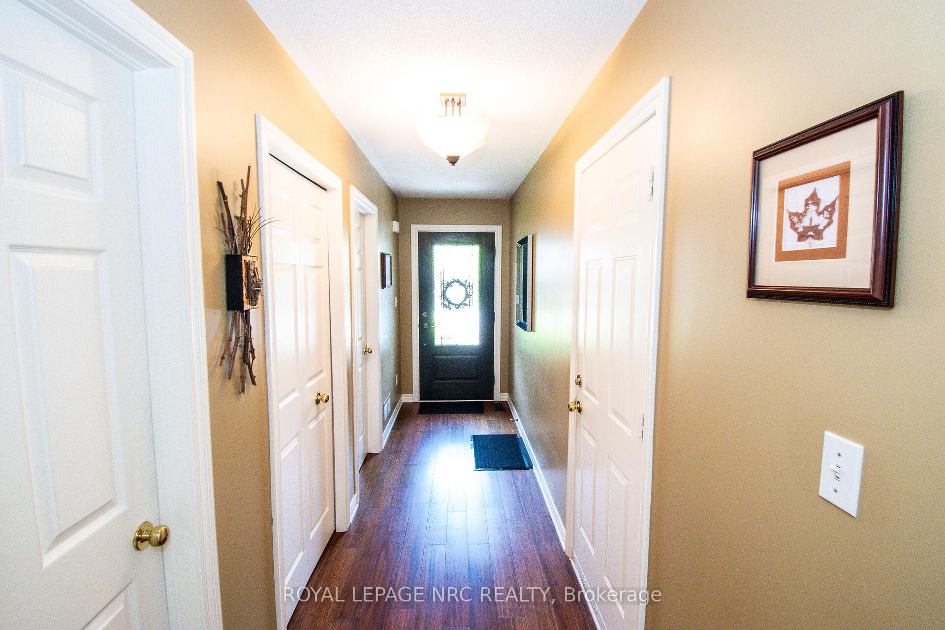 Photo 11 of 11 Kinsman Court, Pelham, Fonthill — HOMEH