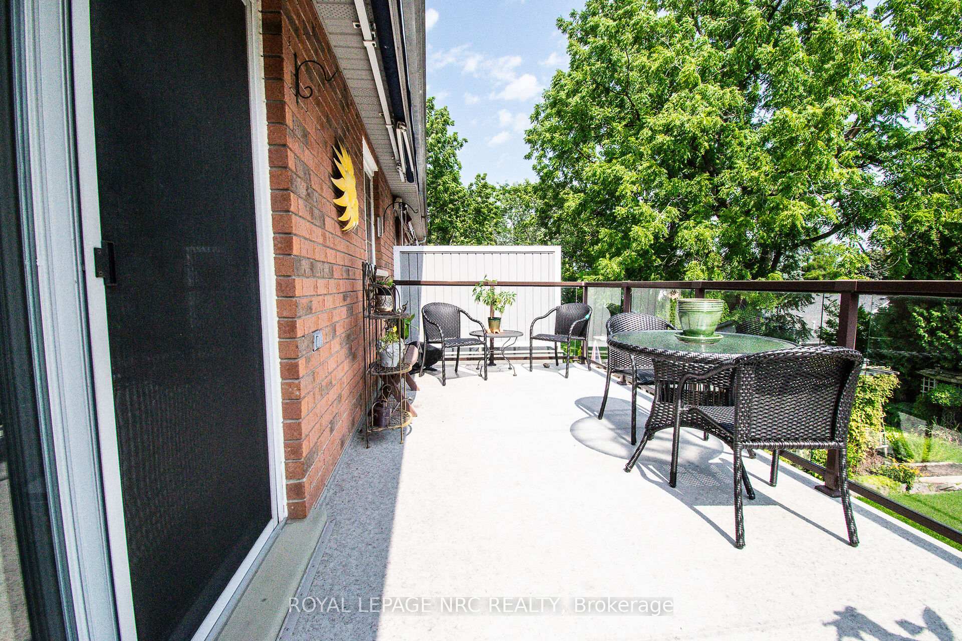 Photo 14 of 11 Kinsman Court, Pelham, Fonthill — HOMEH