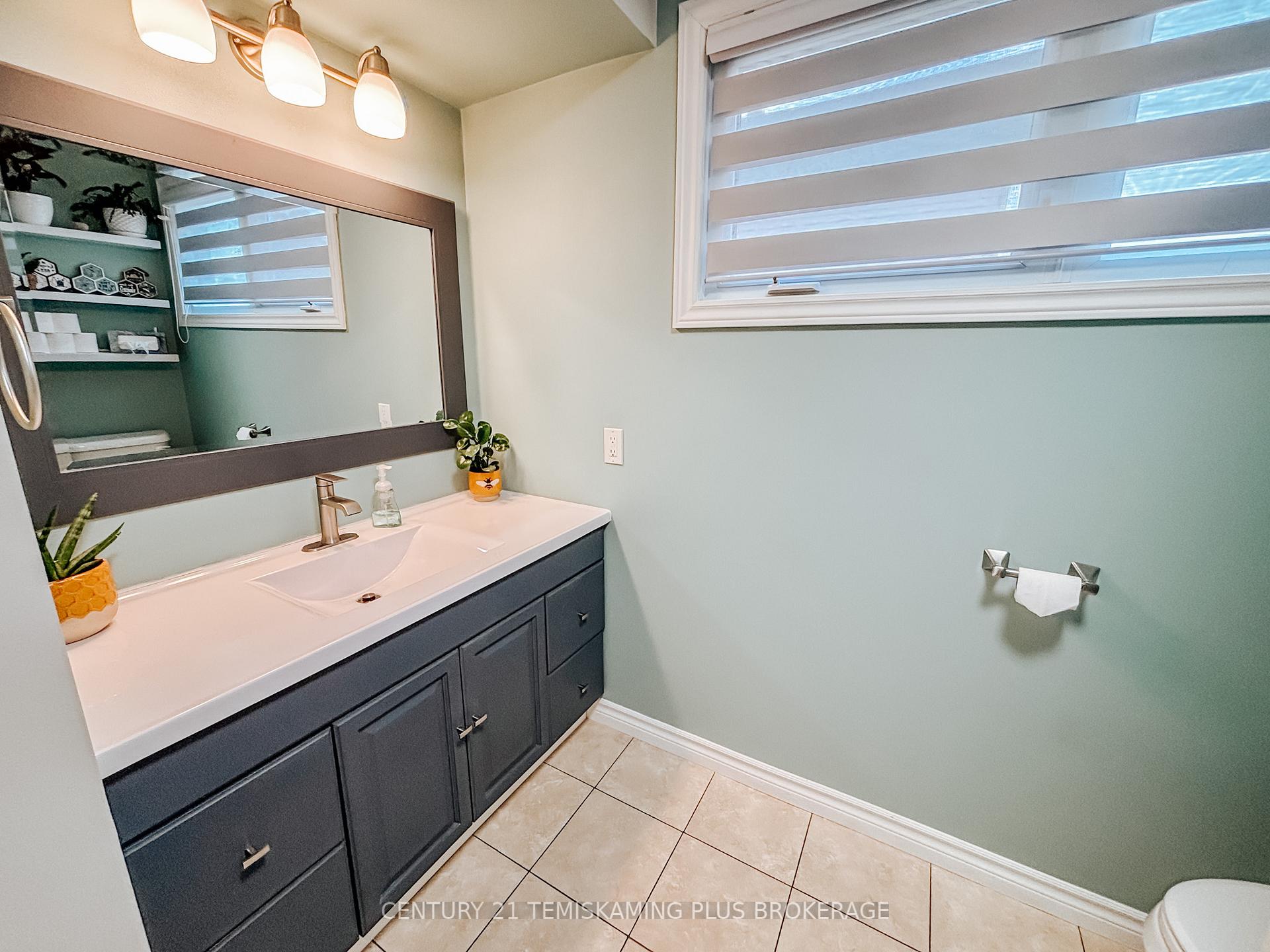 Photo 24 of 391 Cecil Street, Temiskaming Shores, Haileybury — HOMEH
