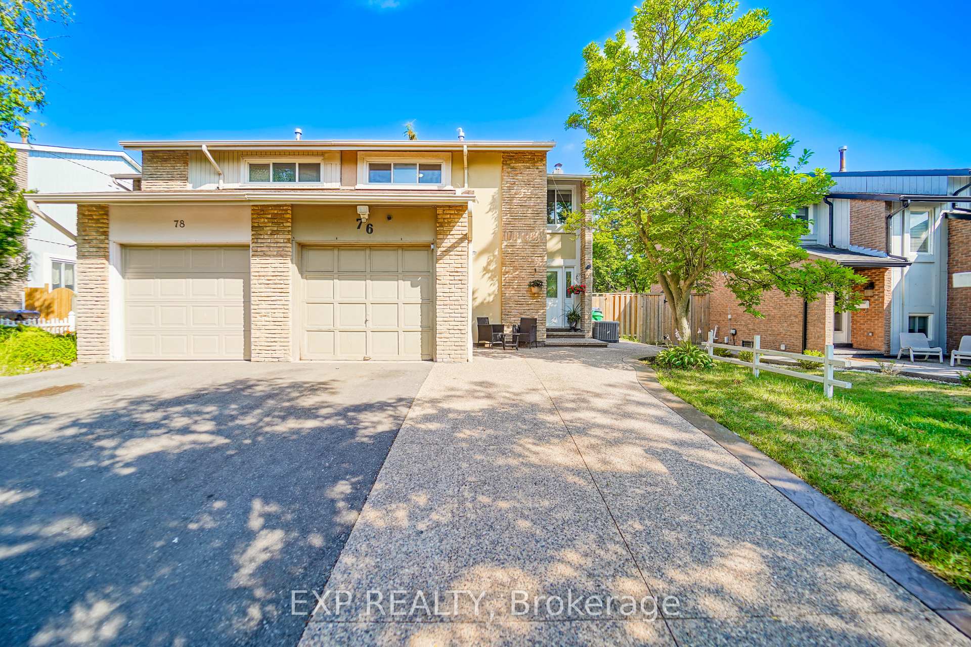 Photo 1 of 76 Salisbury Circle, Brampton, Brampton North — HOMEH