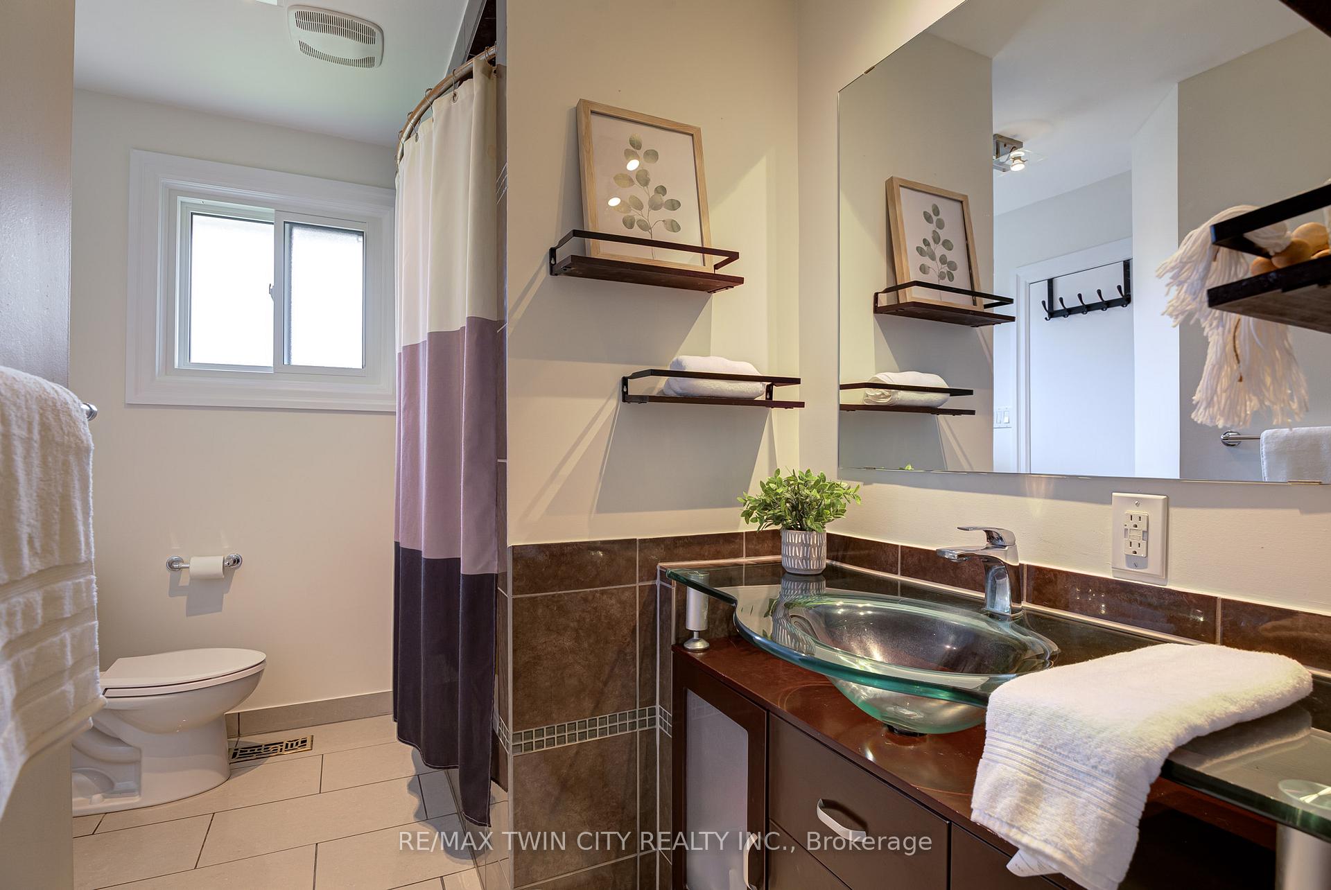Photo 38 of 330 Martindale Crescent, Waterloo — HOMEH