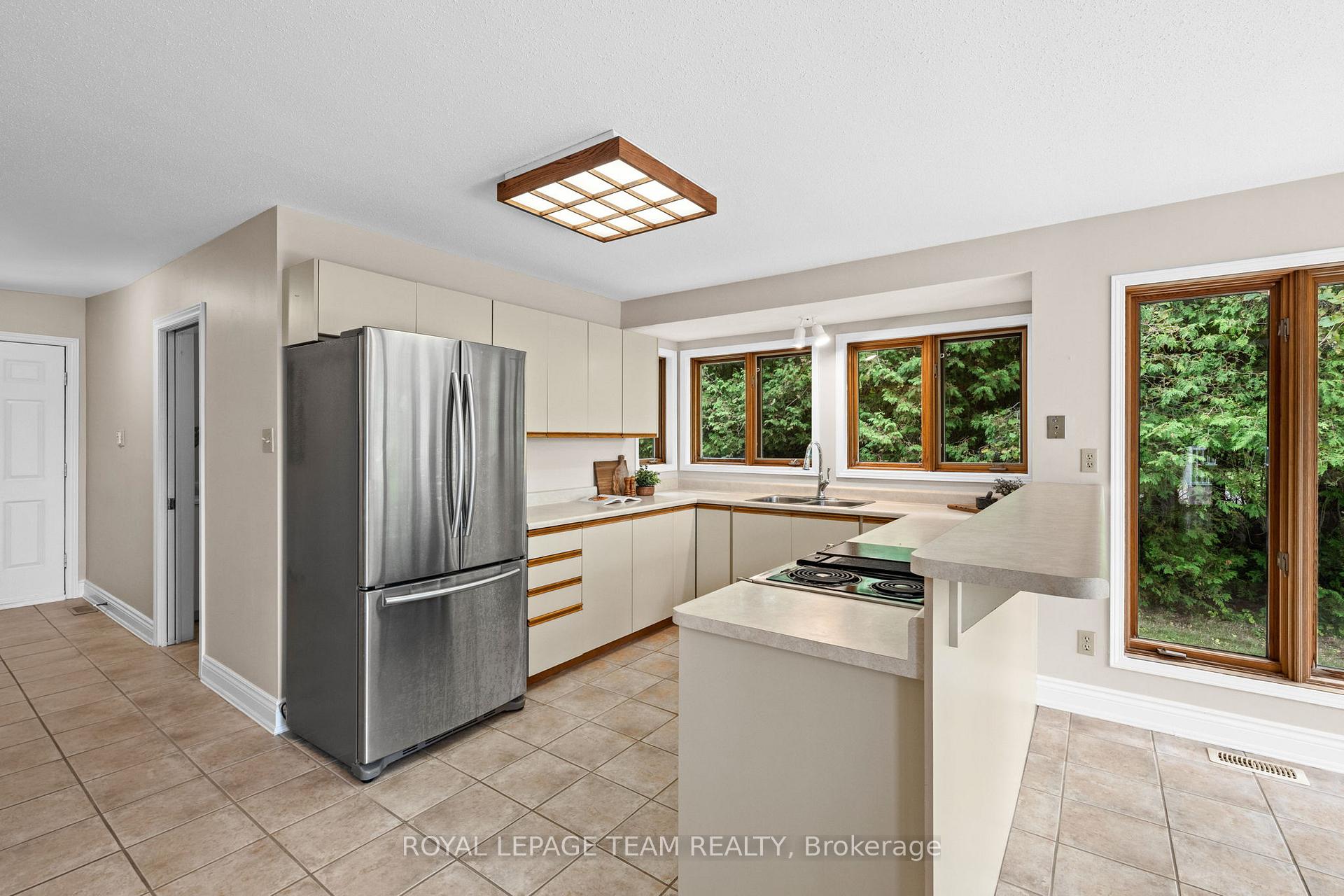 Photo 9 of 1376 River Road, Ottawa, Manotick East to Manotick Station — HOMEH