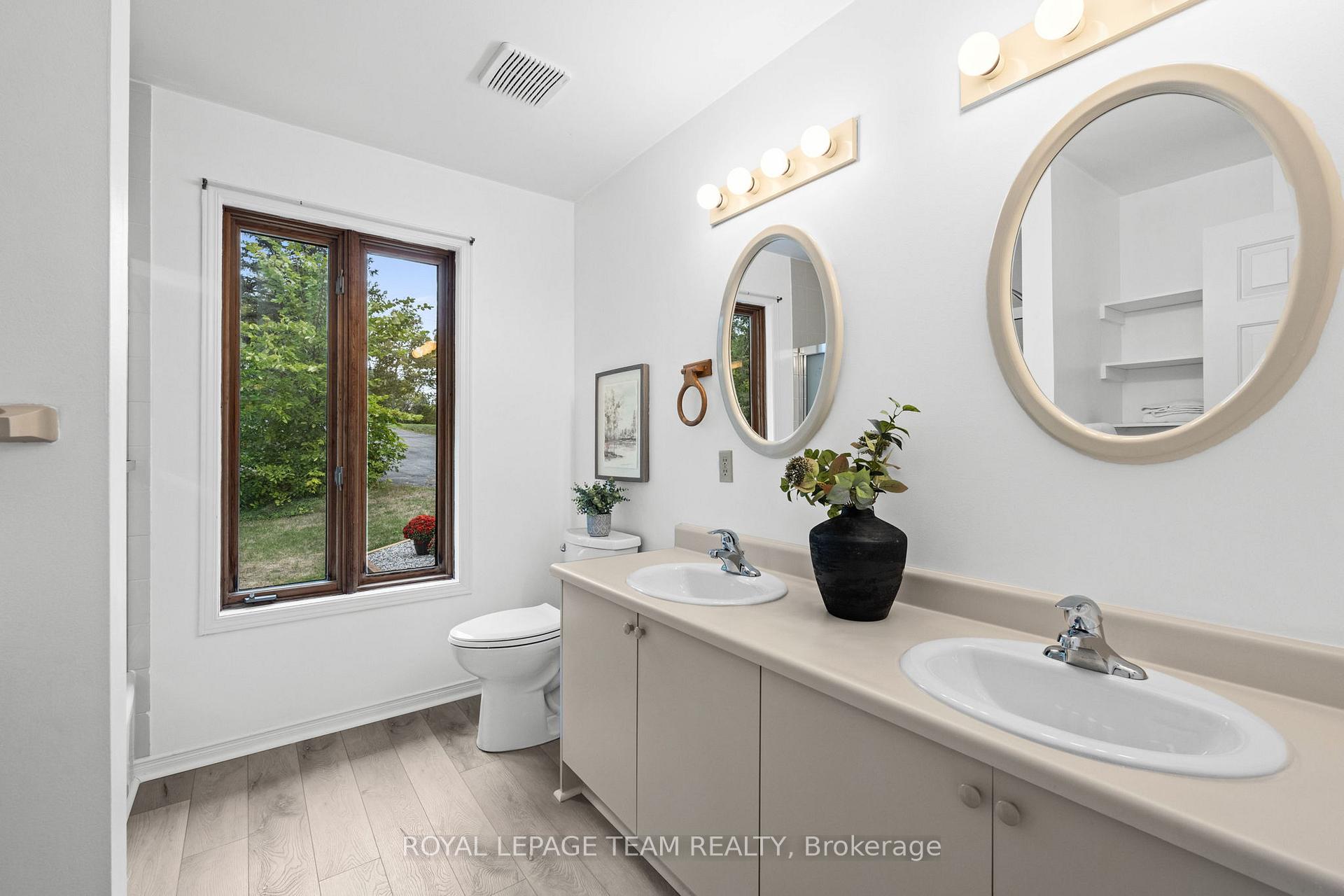 Photo 25 of 1376 River Road, Ottawa, Manotick East to Manotick Station — HOMEH