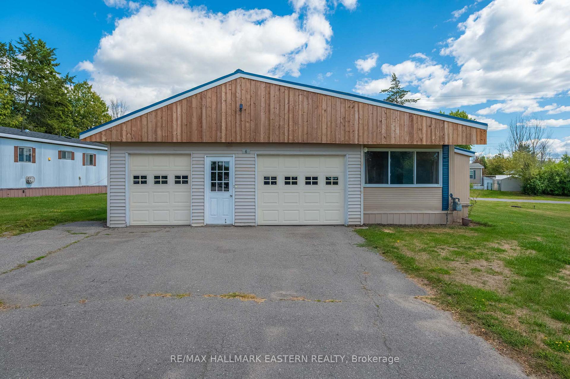Photo 4 of 6 Chapel Boulevard, Belleville, Belleville Ward — HOMEH