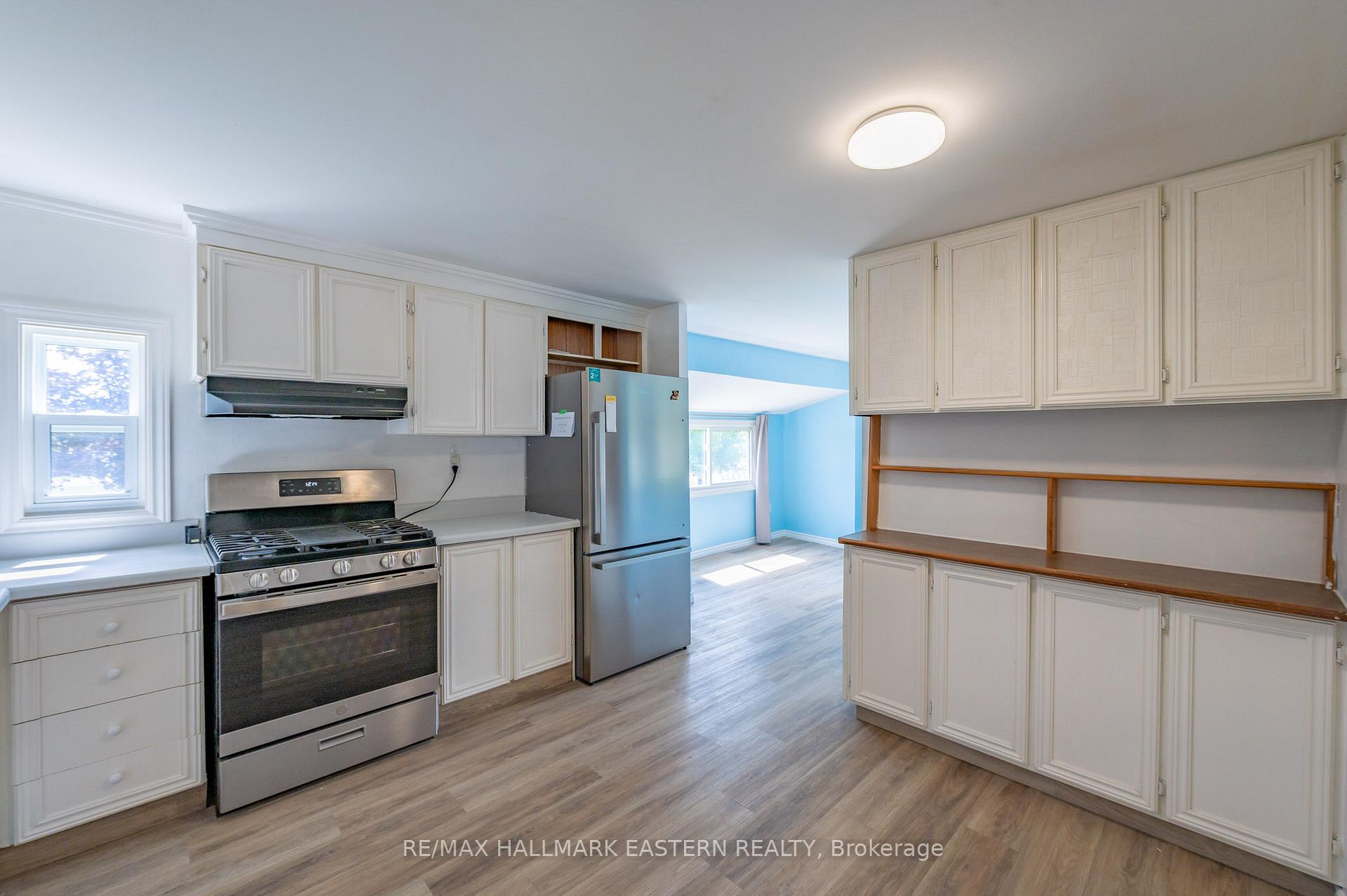 Photo 13 of 6 Chapel Boulevard, Belleville, Belleville Ward — HOMEH