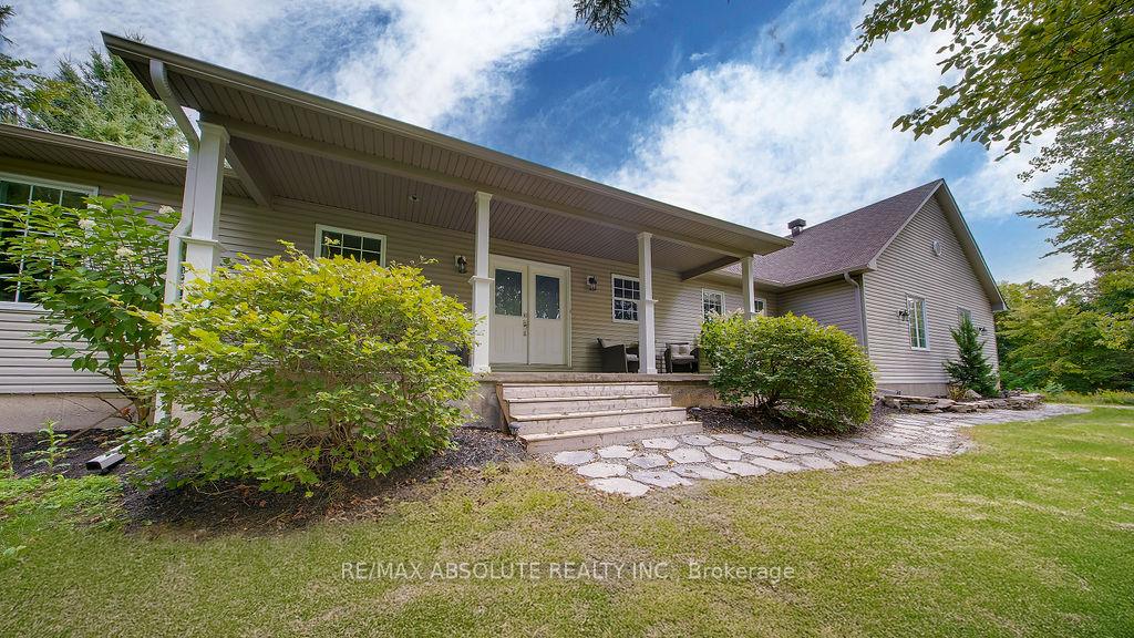Photo 5 of 1601 Shauna Crescent, Ottawa, Greely — HOMEH
