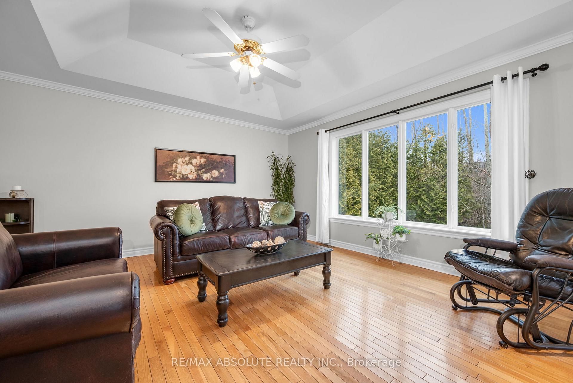 Photo 8 of 1601 Shauna Crescent, Ottawa, Greely — HOMEH