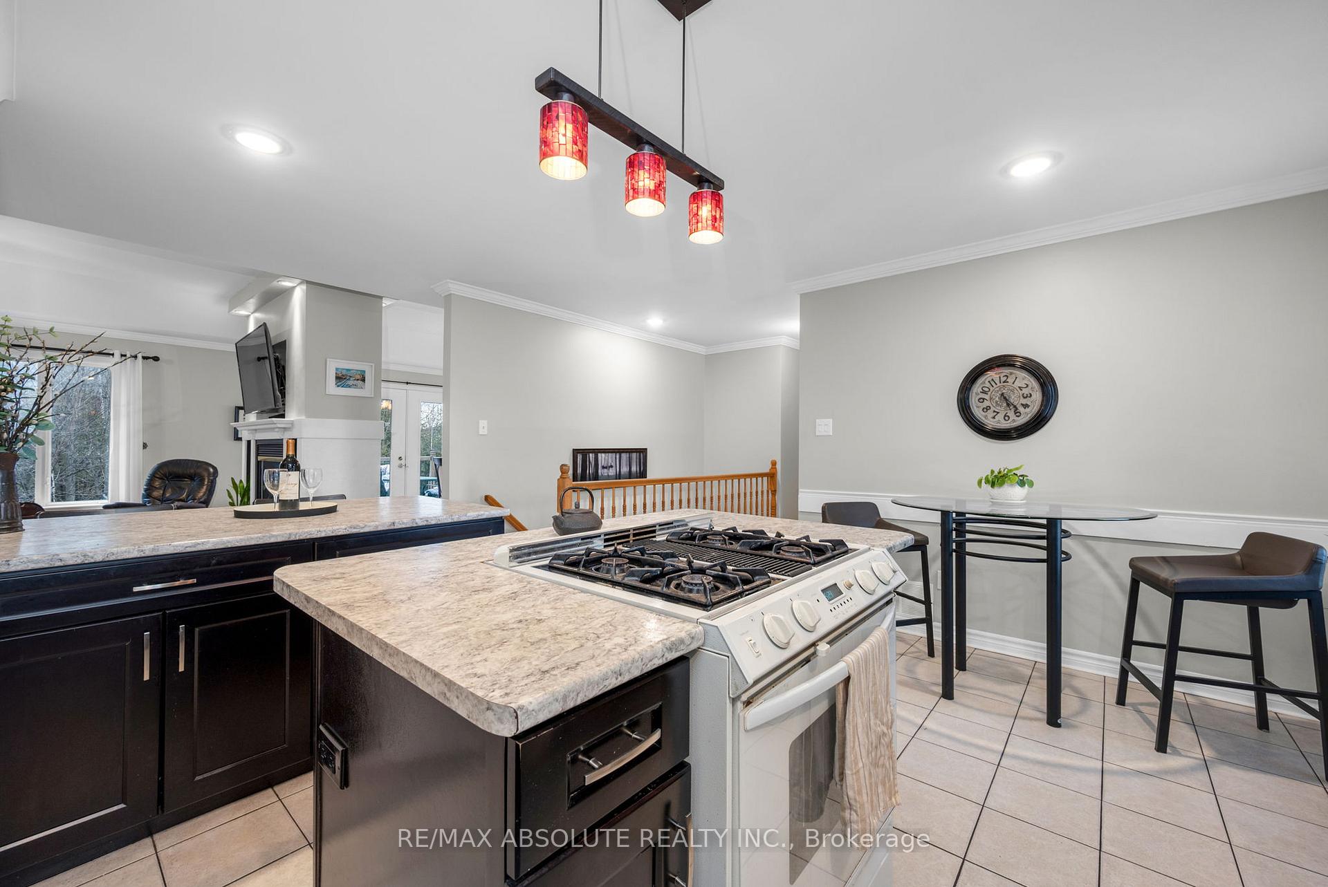 Photo 23 of 1601 Shauna Crescent, Ottawa, Greely — HOMEH