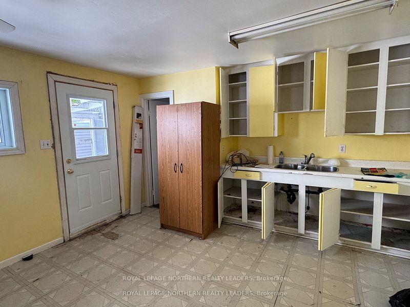 Photo 9 of 44 Kent Avenue, Timmins, TS - SW — HOMEH