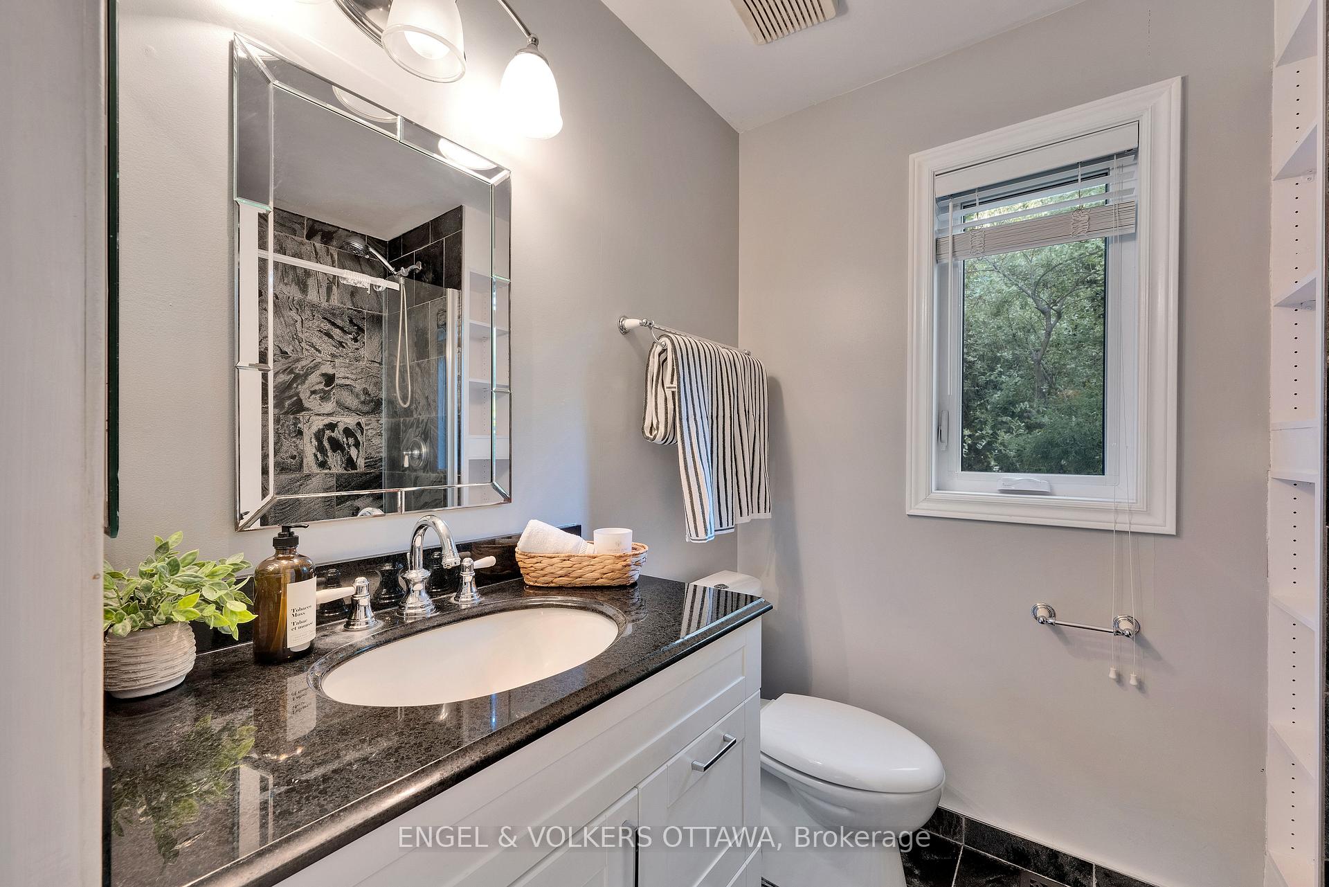 Photo 43 of 5233 Mclean Crescent, Ottawa, Manotick Long Island & Nicholls Island — HOMEH