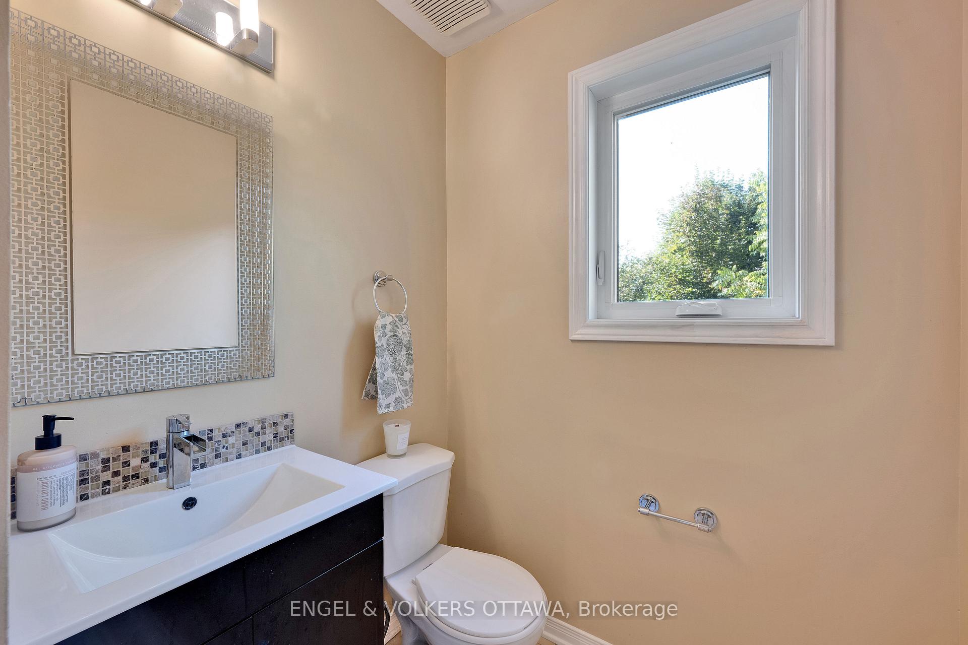 Photo 35 of 5233 Mclean Crescent, Ottawa, Manotick Long Island & Nicholls Island — HOMEH