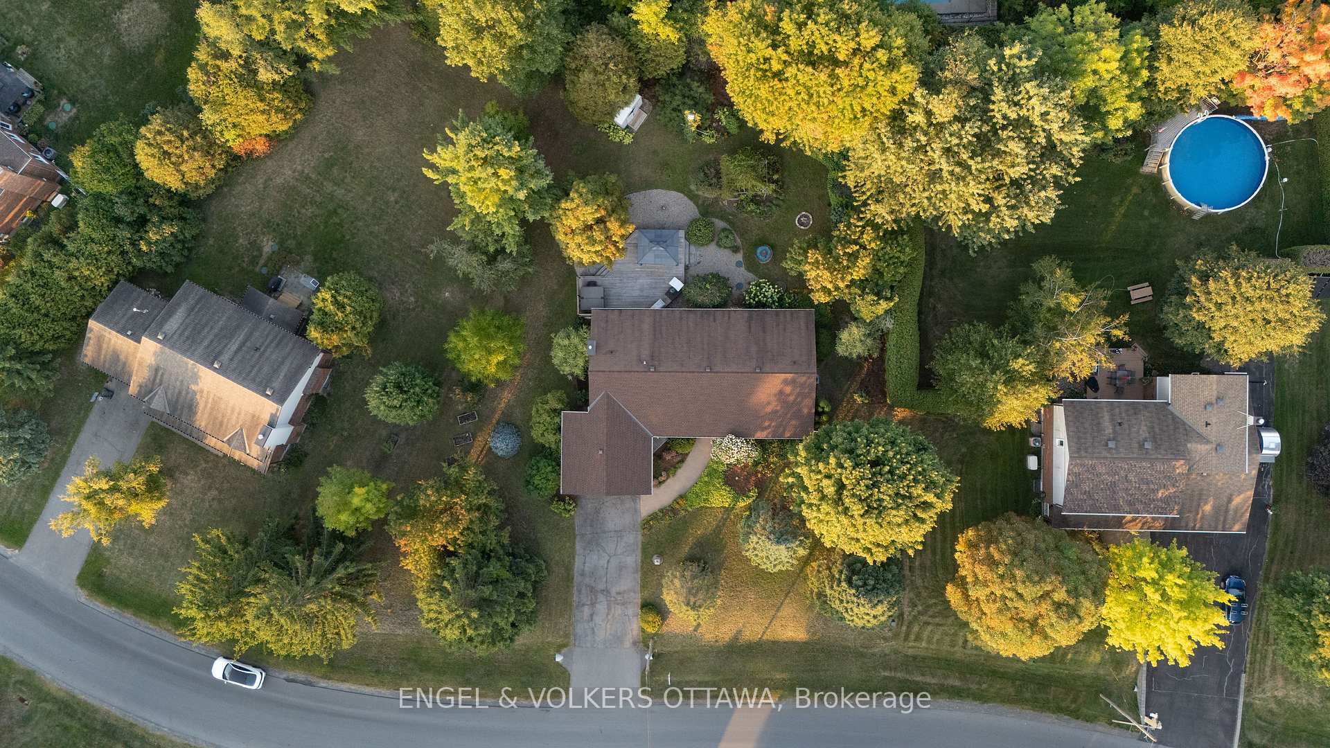 Photo 45 of 5233 Mclean Crescent, Ottawa, Manotick Long Island & Nicholls Island — HOMEH