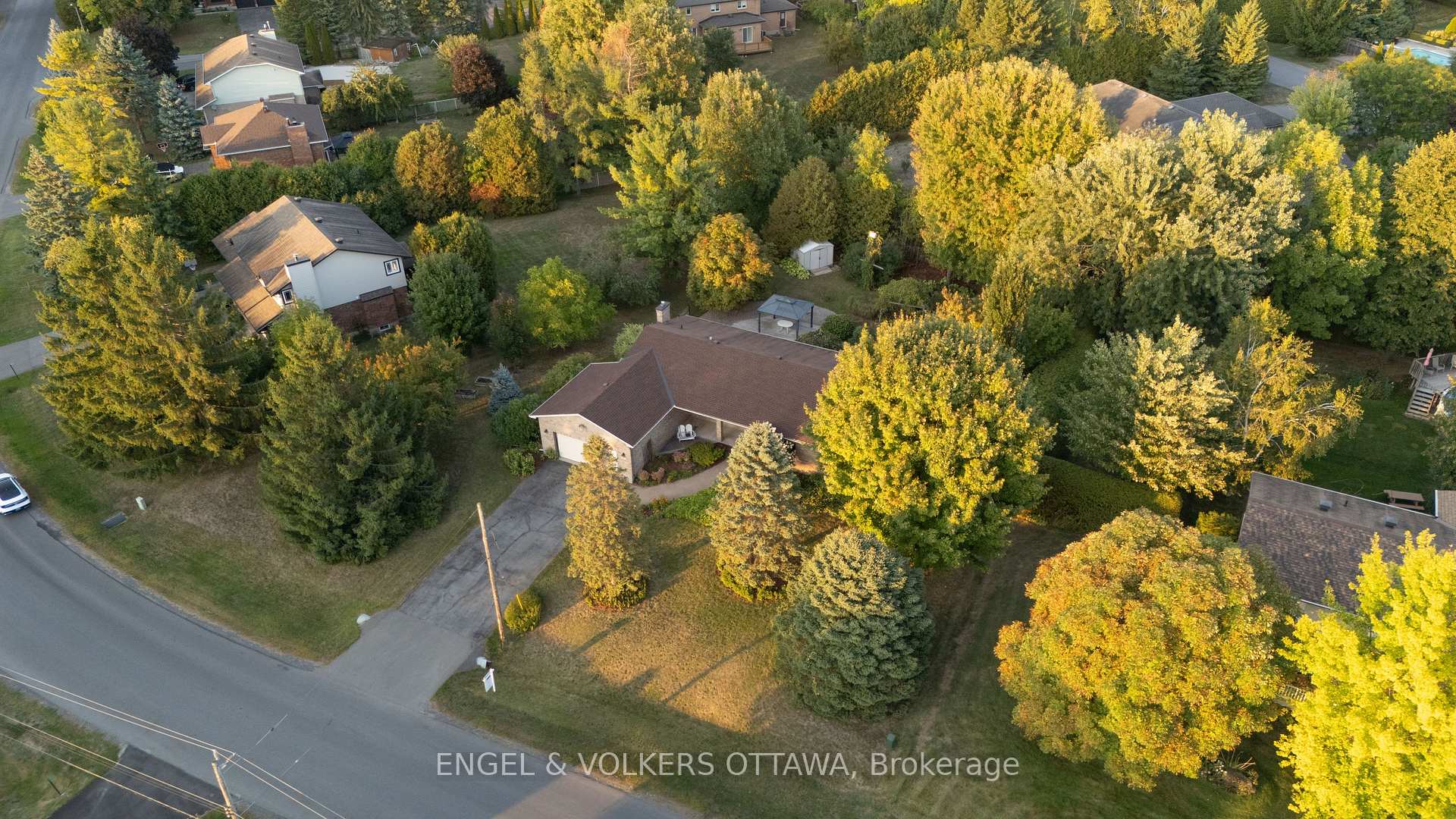 Photo 48 of 5233 Mclean Crescent, Ottawa, Manotick Long Island & Nicholls Island — HOMEH