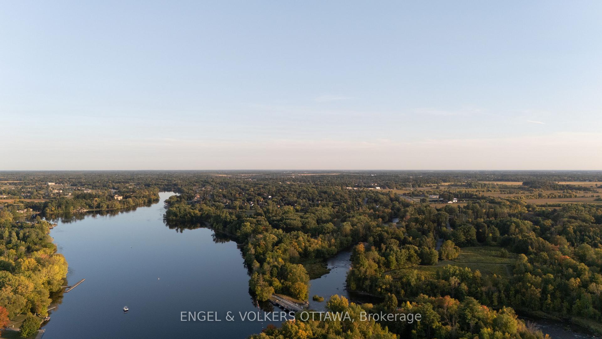 Photo 46 of 5233 Mclean Crescent, Ottawa, Manotick Long Island & Nicholls Island — HOMEH