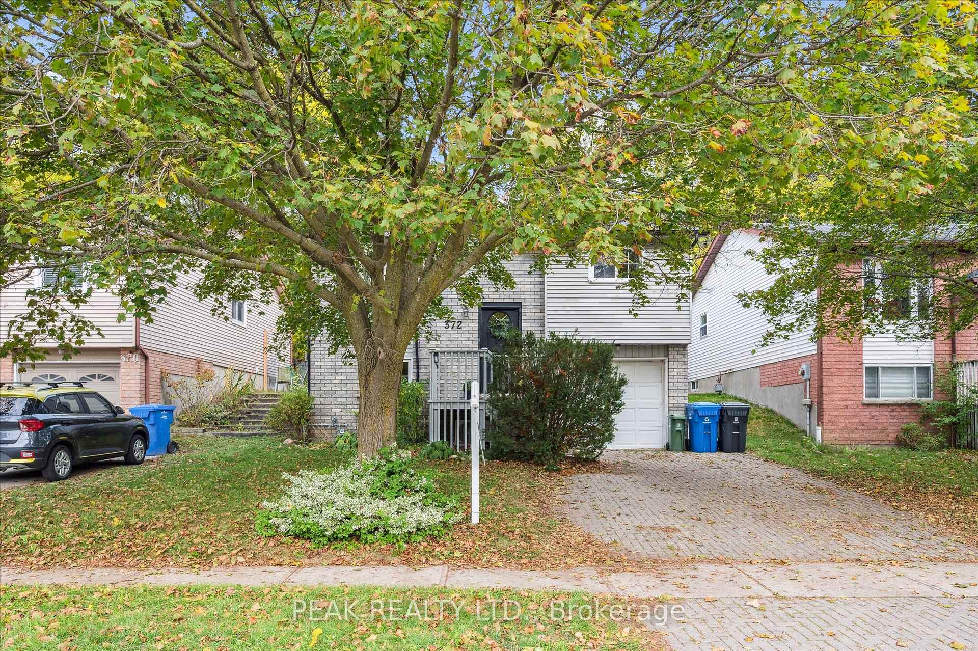 Photo 3 of 372 Imperial Road S, Guelph, Willow West/Sugarbush/West Acres — HOMEH