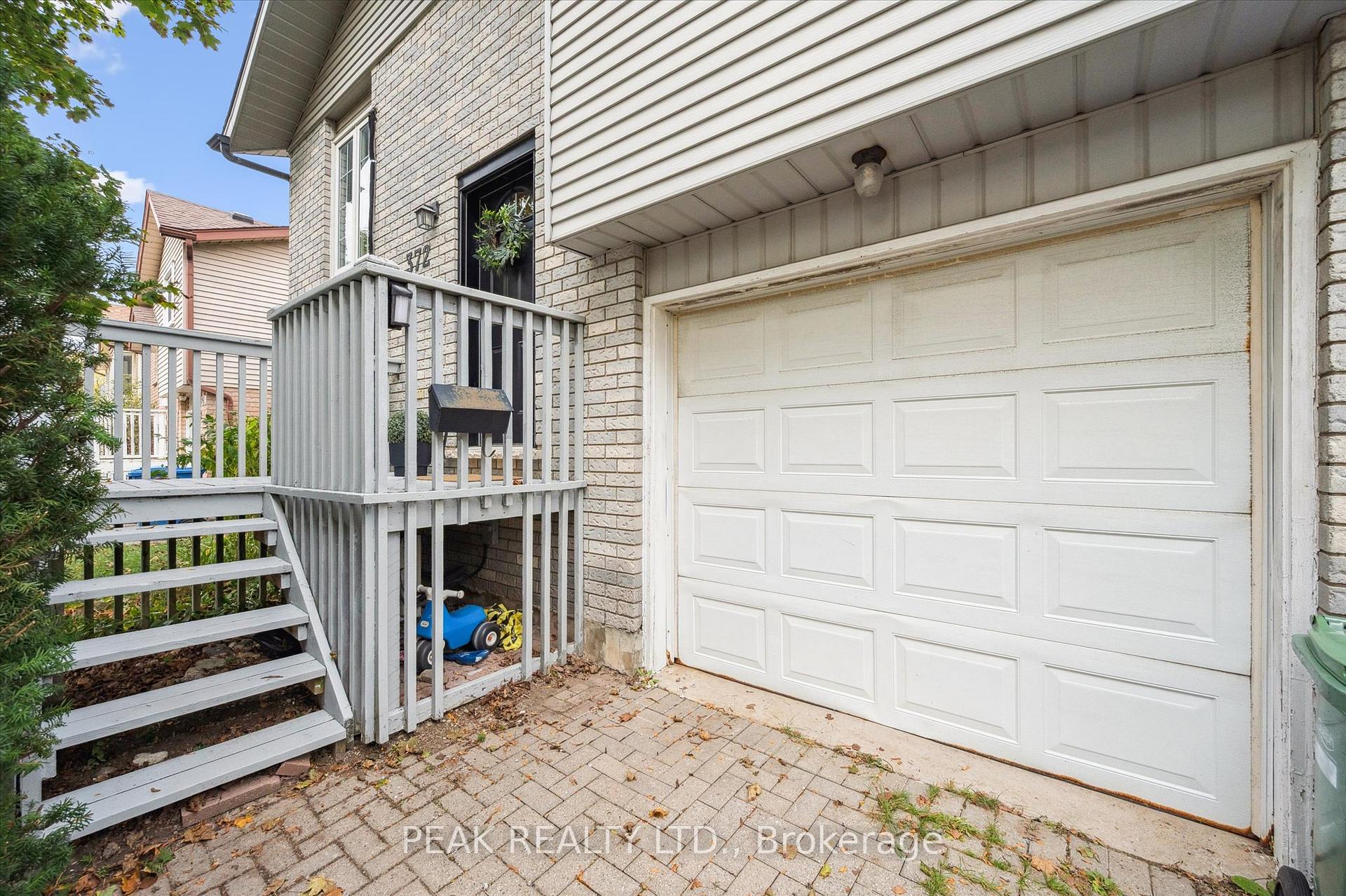 Photo 5 of 372 Imperial Road S, Guelph, Willow West/Sugarbush/West Acres — HOMEH