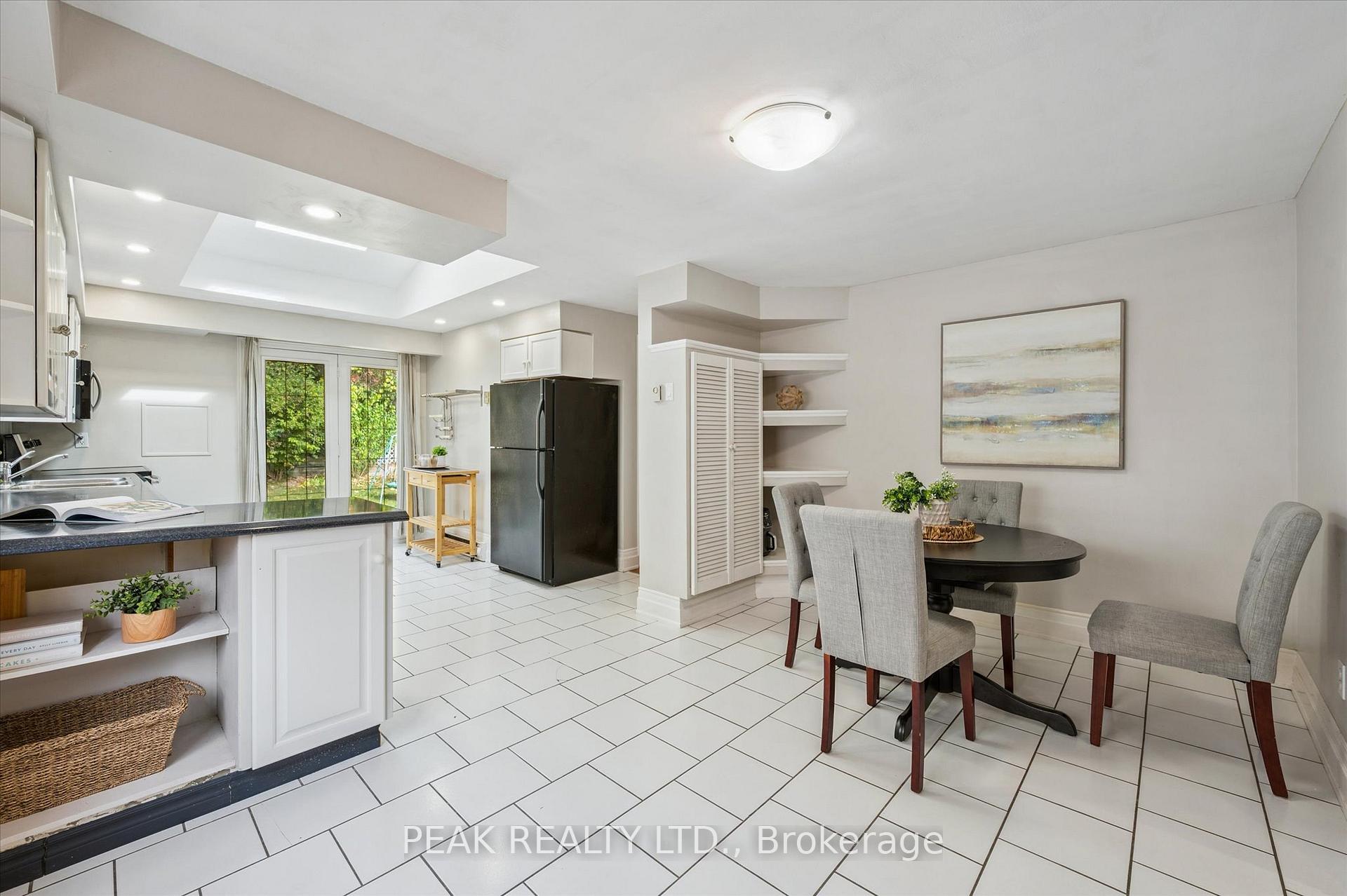 Photo 12 of 372 Imperial Road S, Guelph, Willow West/Sugarbush/West Acres — HOMEH