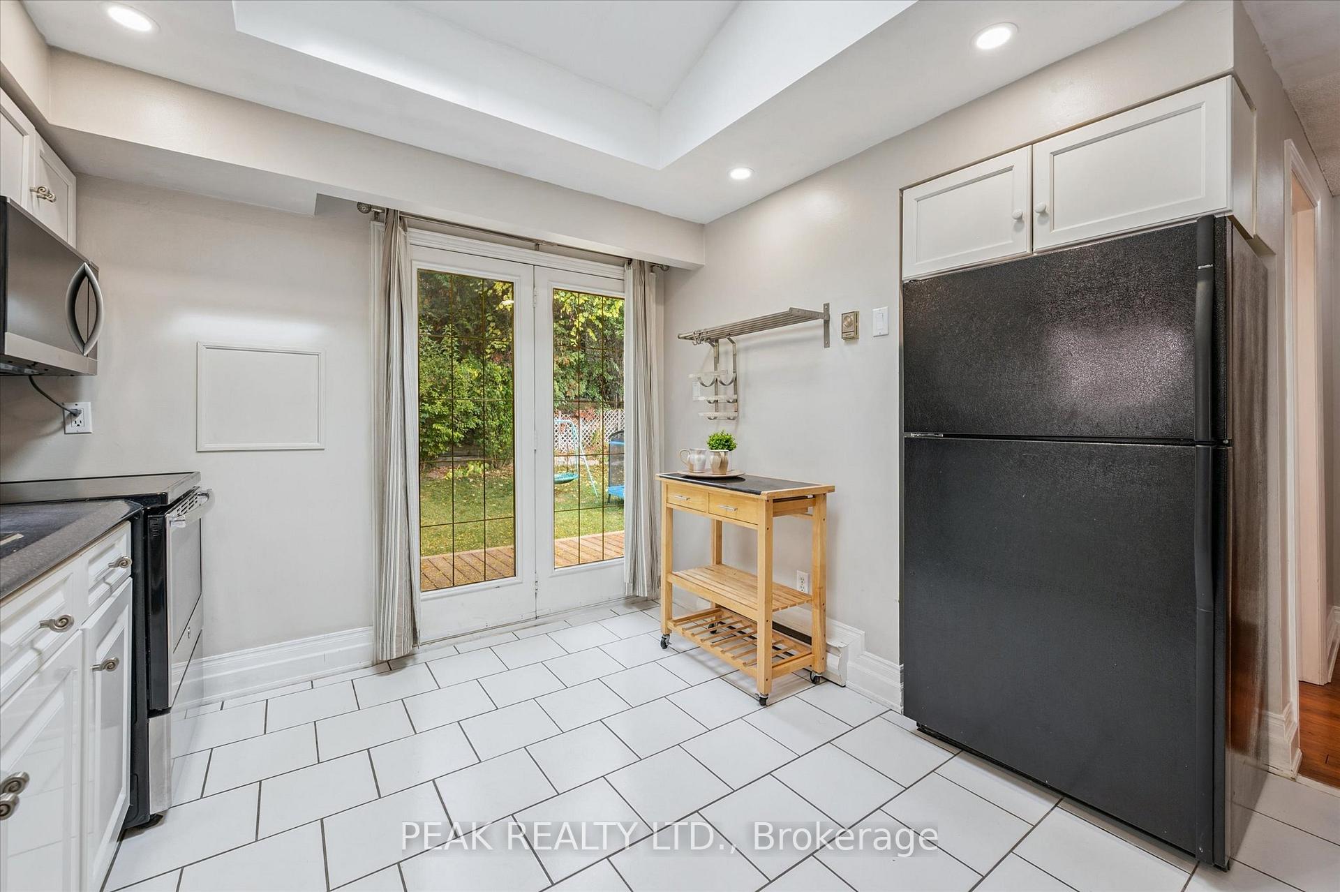 Photo 17 of 372 Imperial Road S, Guelph, Willow West/Sugarbush/West Acres — HOMEH