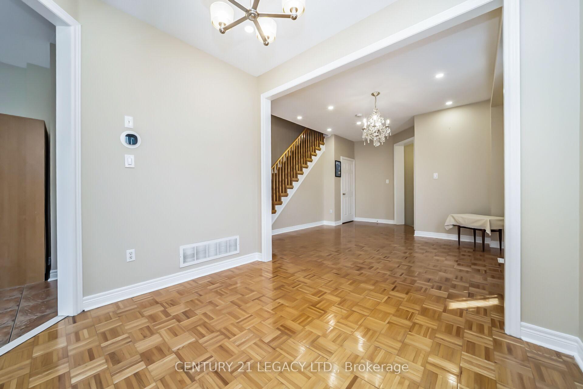 Photo 6 of 11 Nathaniel Crescent, Brampton, Bram East — HOMEH